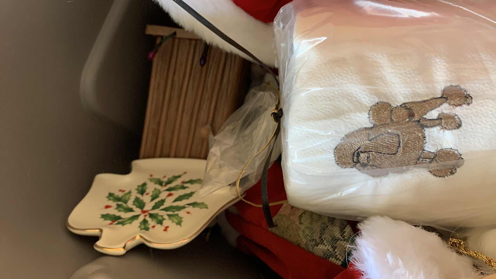 Photo 3 of CHRISTMAS DECORATIONS