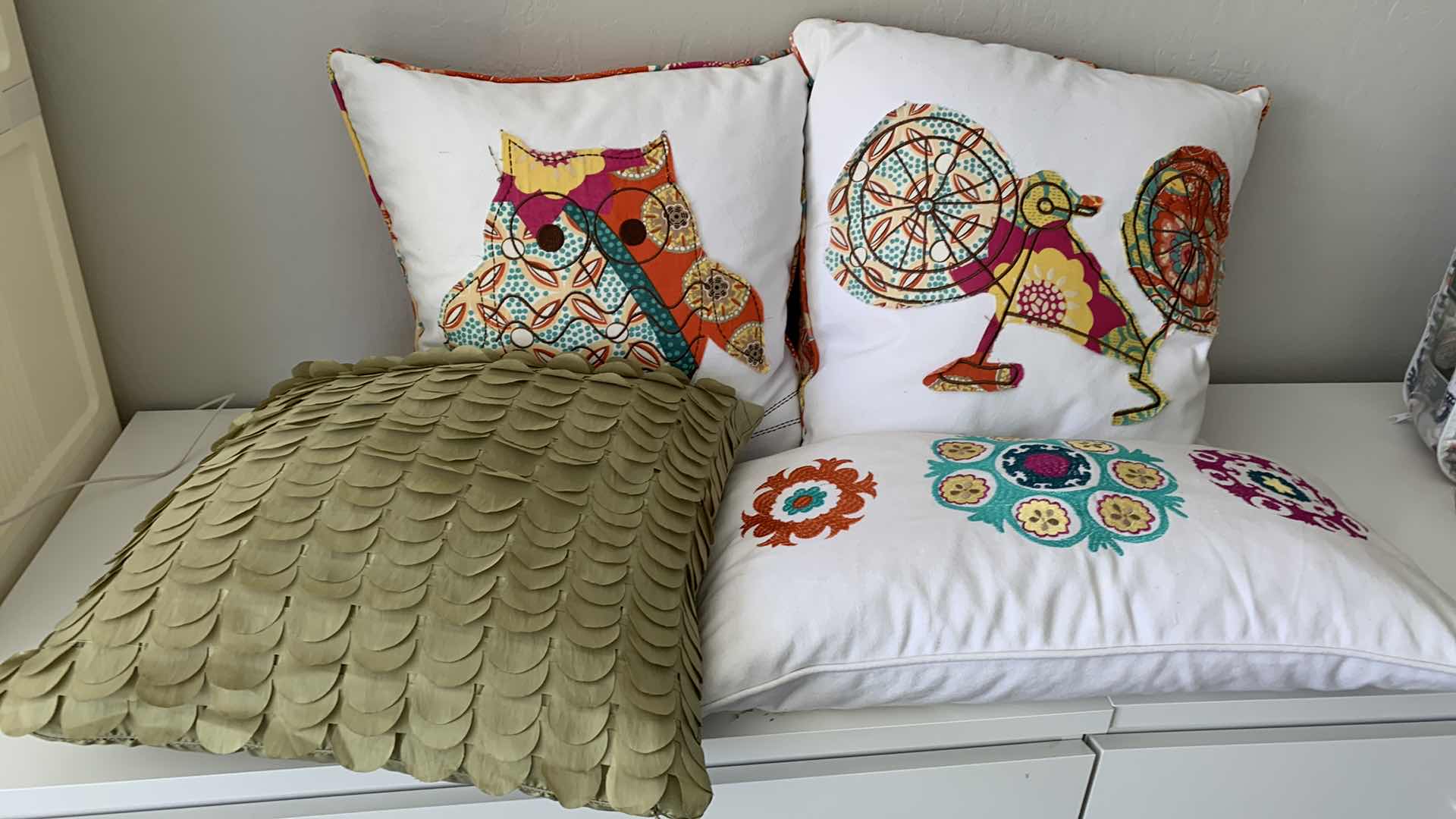 Photo 1 of 4-PILLOWS