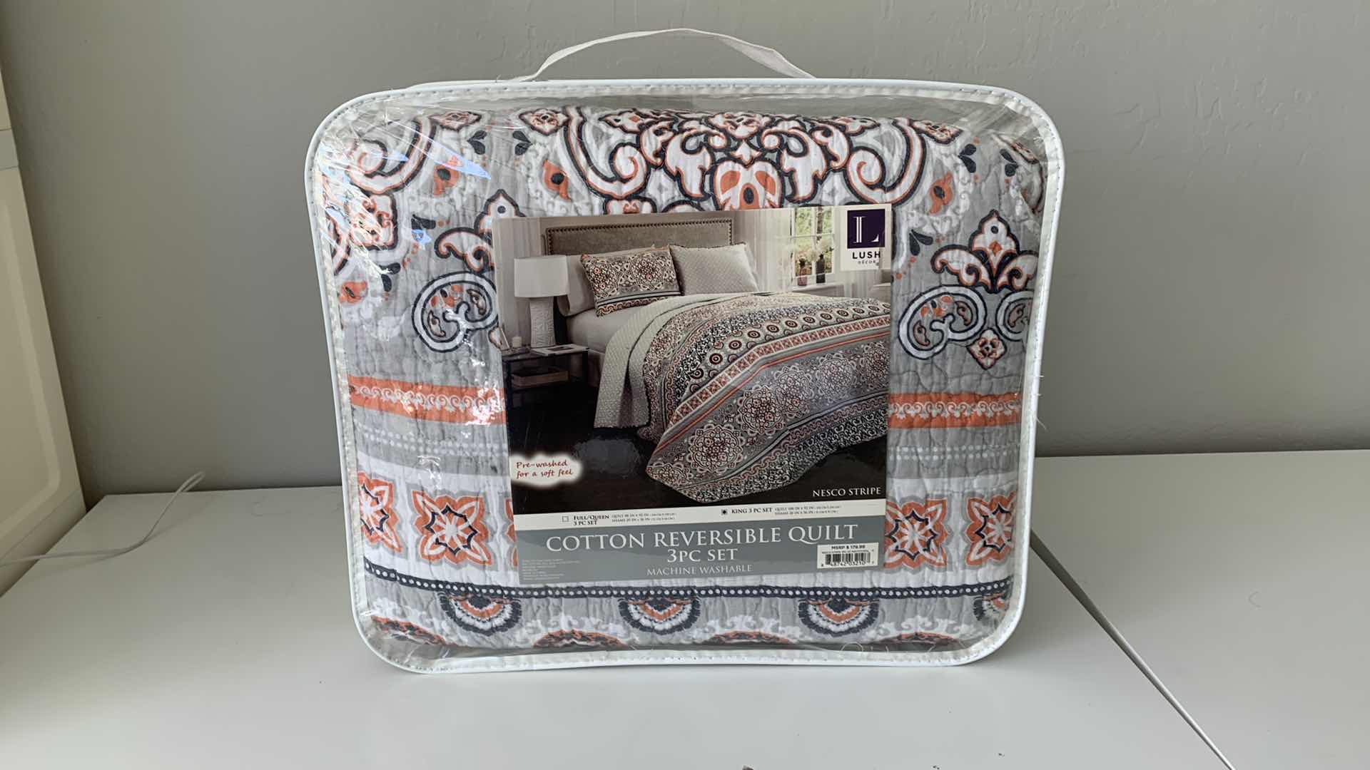 Photo 1 of  KING COTTON 3-PIECE REVERSIBLE QUILT SET