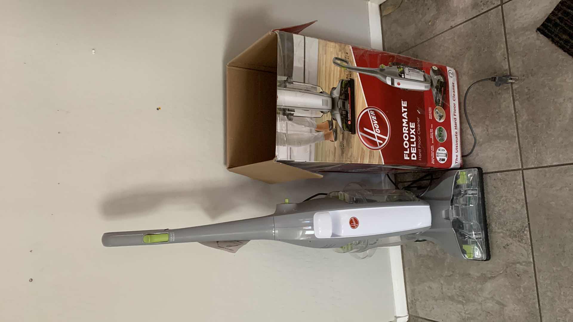 Photo 1 of HOOVER FLOORMATE DELUXE HARD FLOOR CLEANER