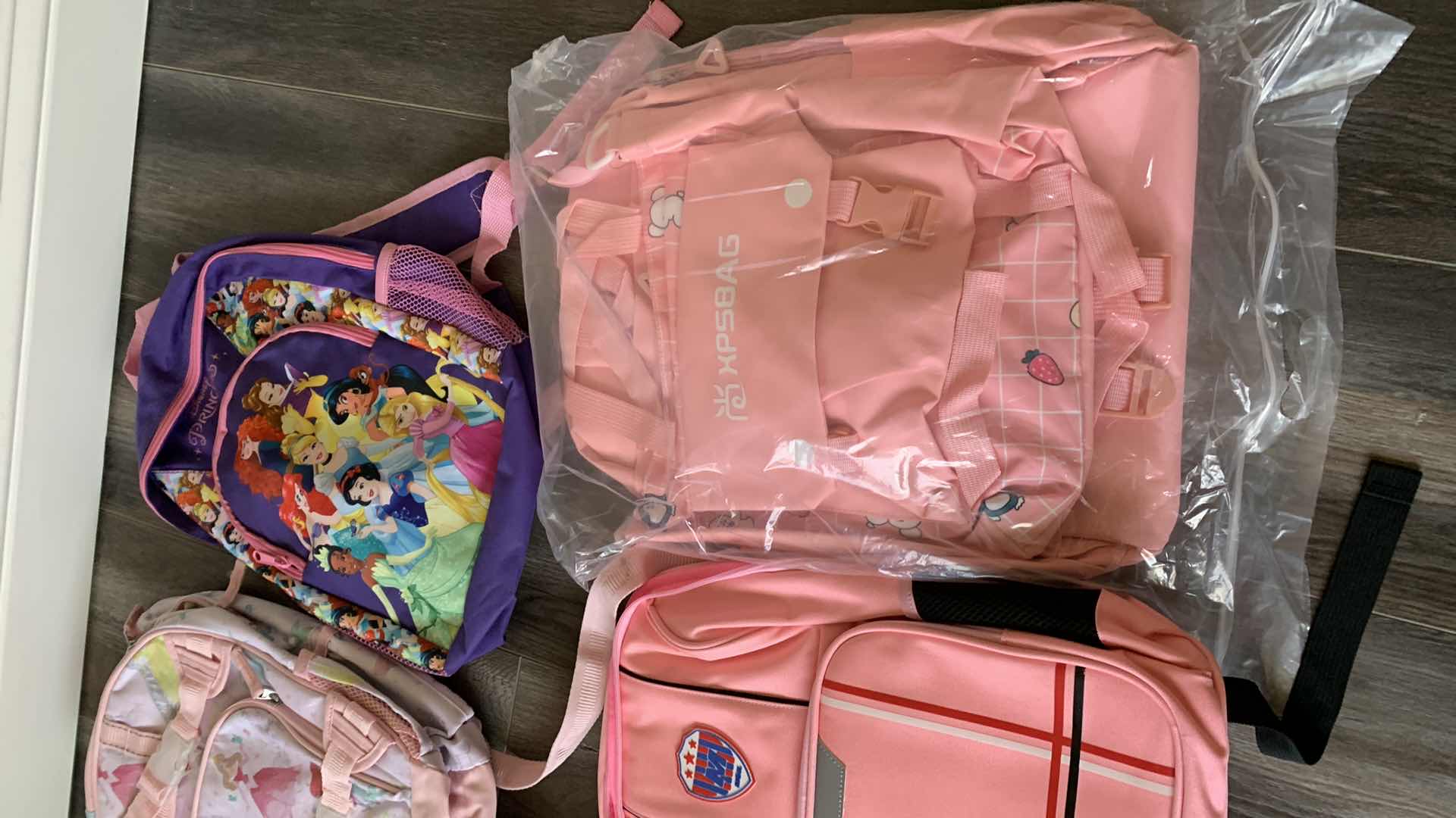 Photo 4 of 5-GIRLS BACKPACKS