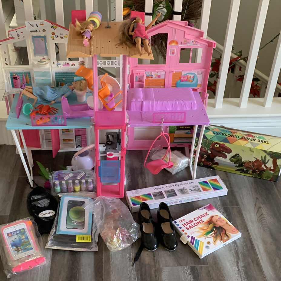 Photo 1 of DOLLHOUSE AND TOYS