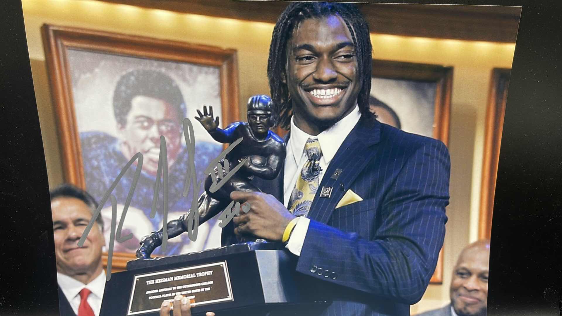 Photo 1 of ROBERT GRIFFIN III 8” X 10” AUTOGRAPHED PHOTO W COA