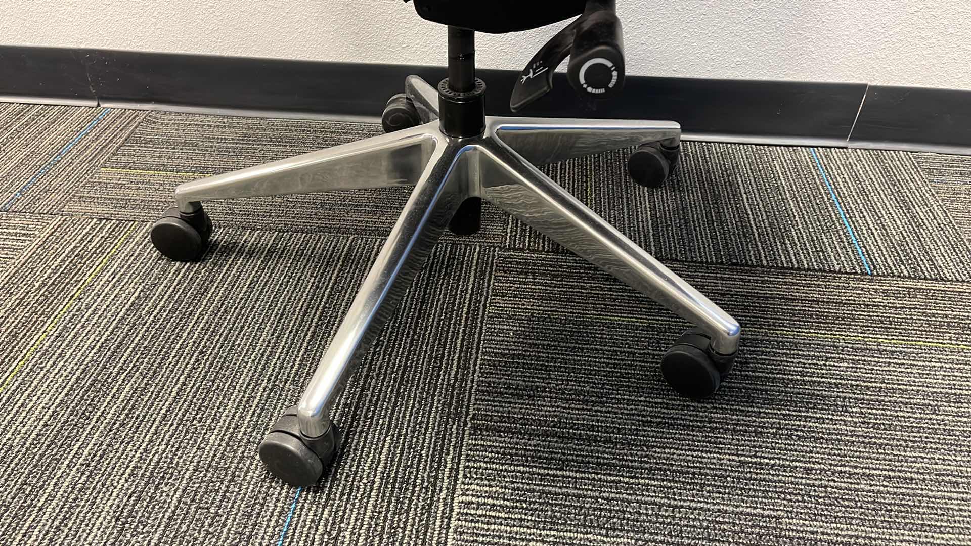 Photo 3 of COMMERCIAL MEDAL BASE ROLLING OFFICE CHAIR W LEATHER SEAT & LUMBAR SUPPORT