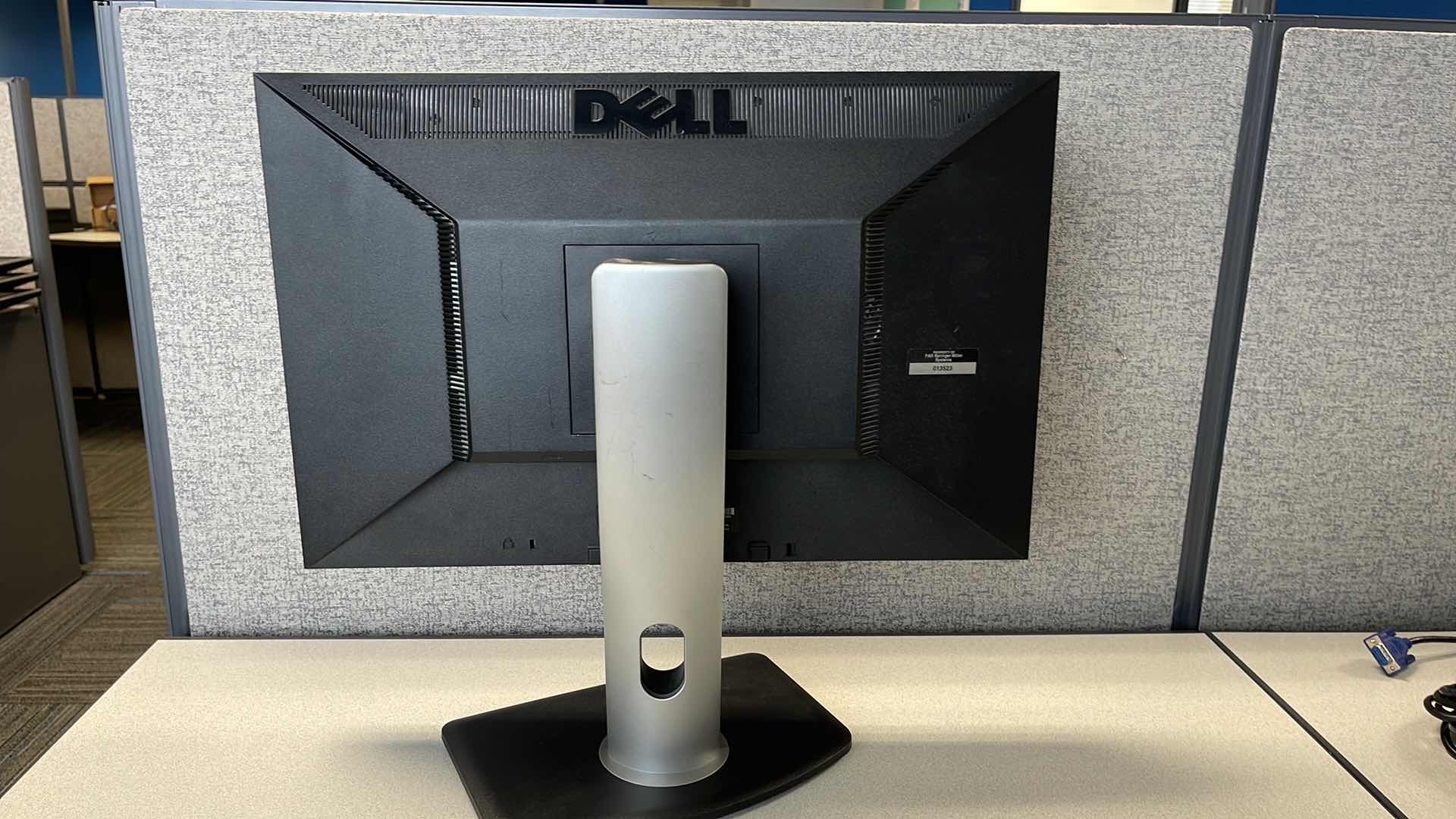 Photo 1 of DELL E2210C MONITOR