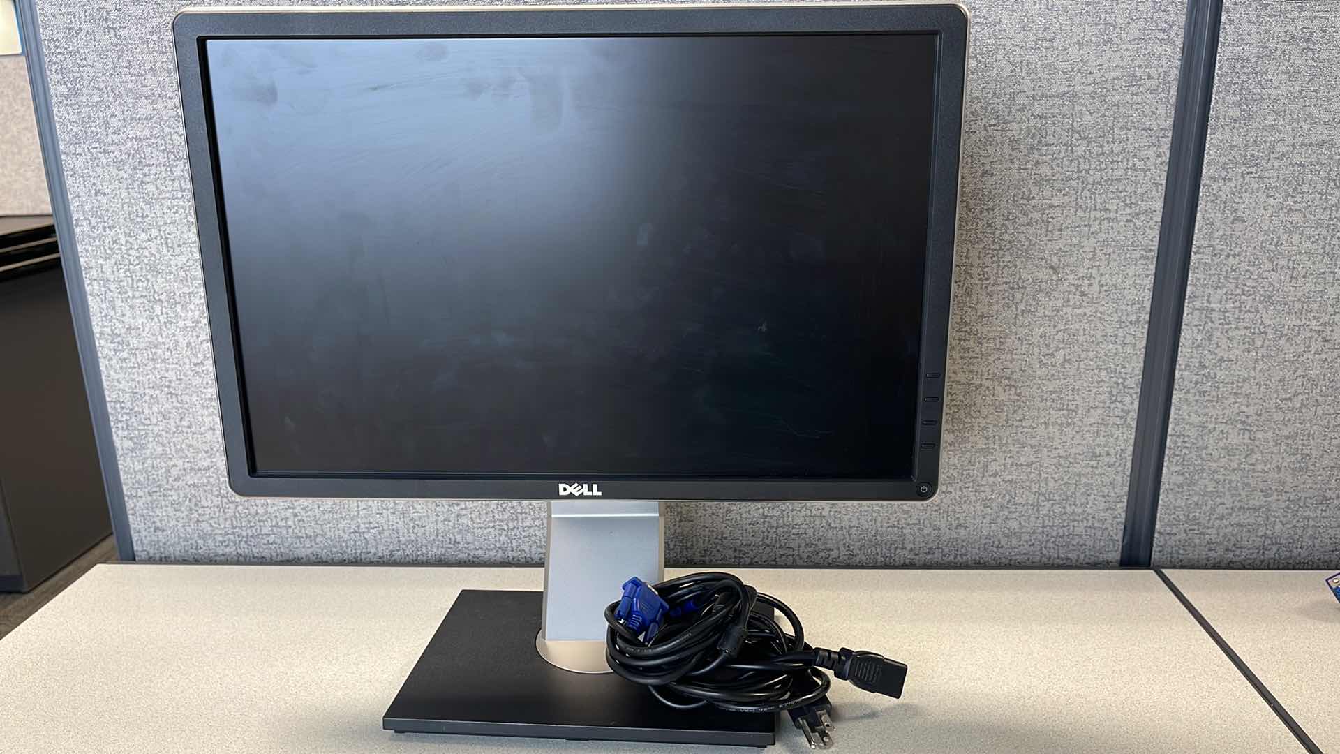 Photo 1 of DELL P2016T COMPUTER MONITOR