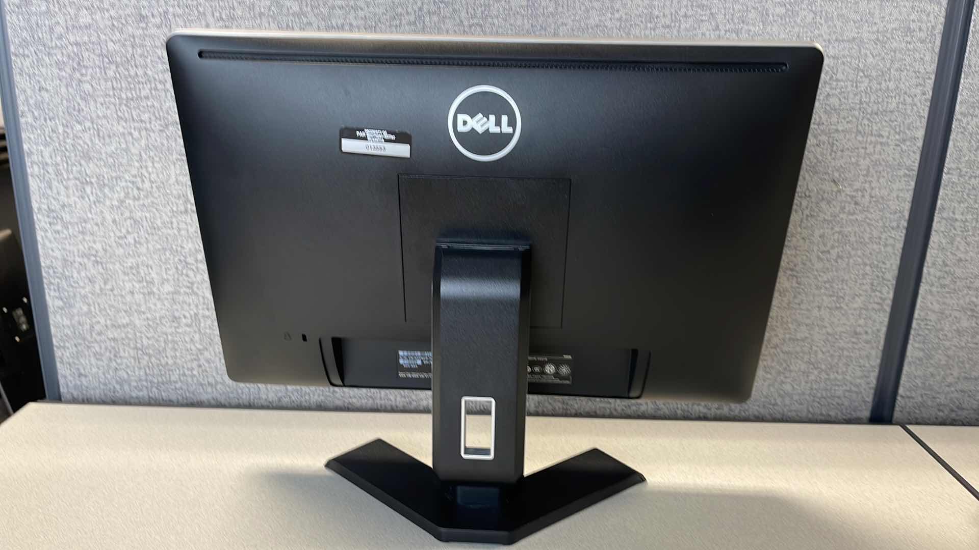 Photo 1 of DELL P2016 COMPUTER MONITOR