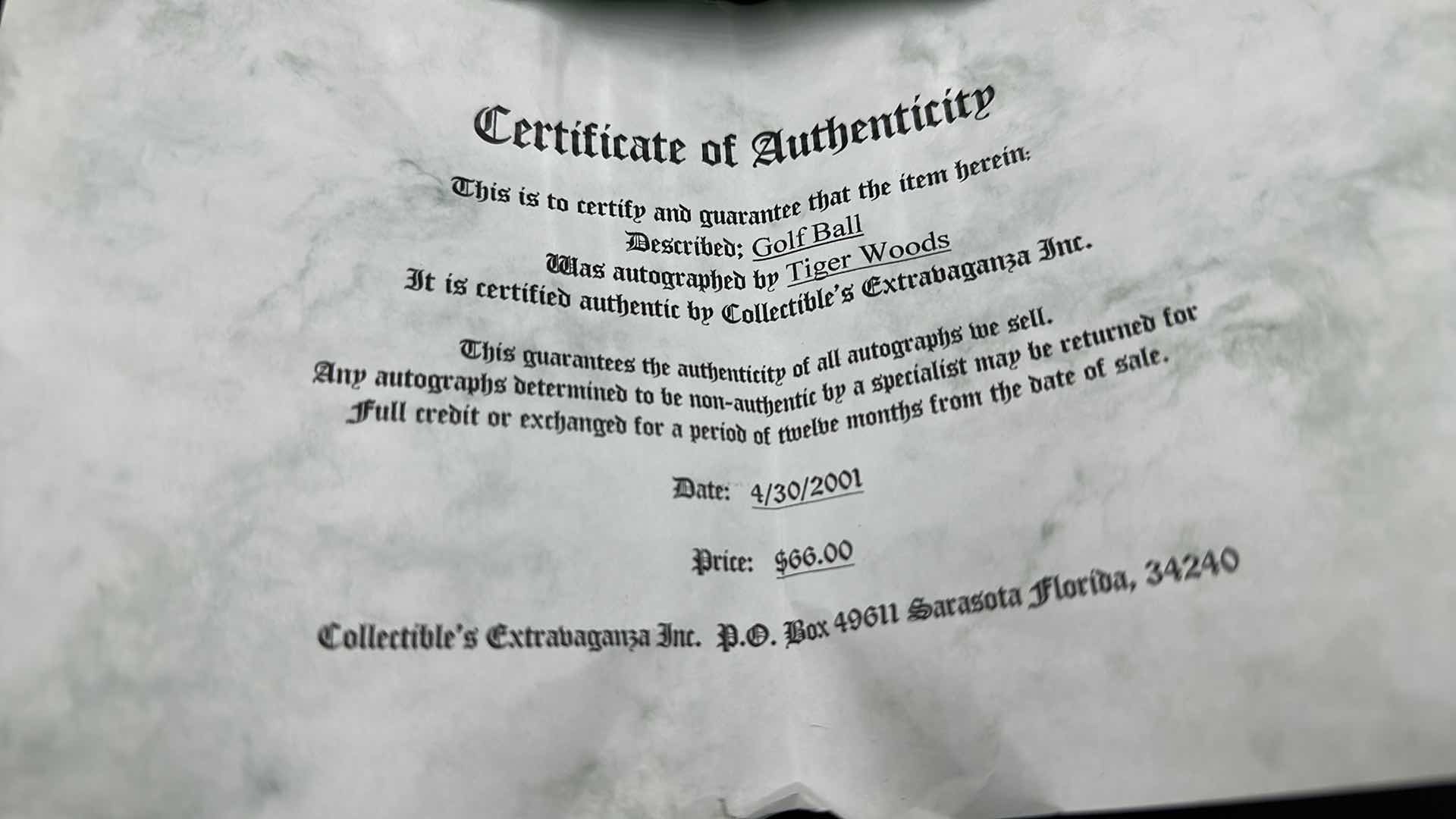 Photo 1 of TIGER WOODS 2001 AUTOGRAPHED NIKE GOLF BALL IN CASE W COA