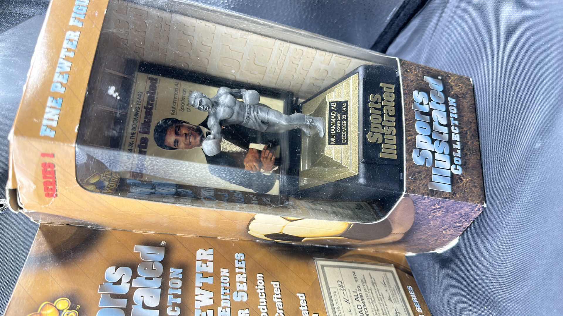 Photo 1 of SPORTS ILLUSTRATED COLLECTION MUHAMMAD ALI FINE PEWTER FIGURE LIMITED EDITION