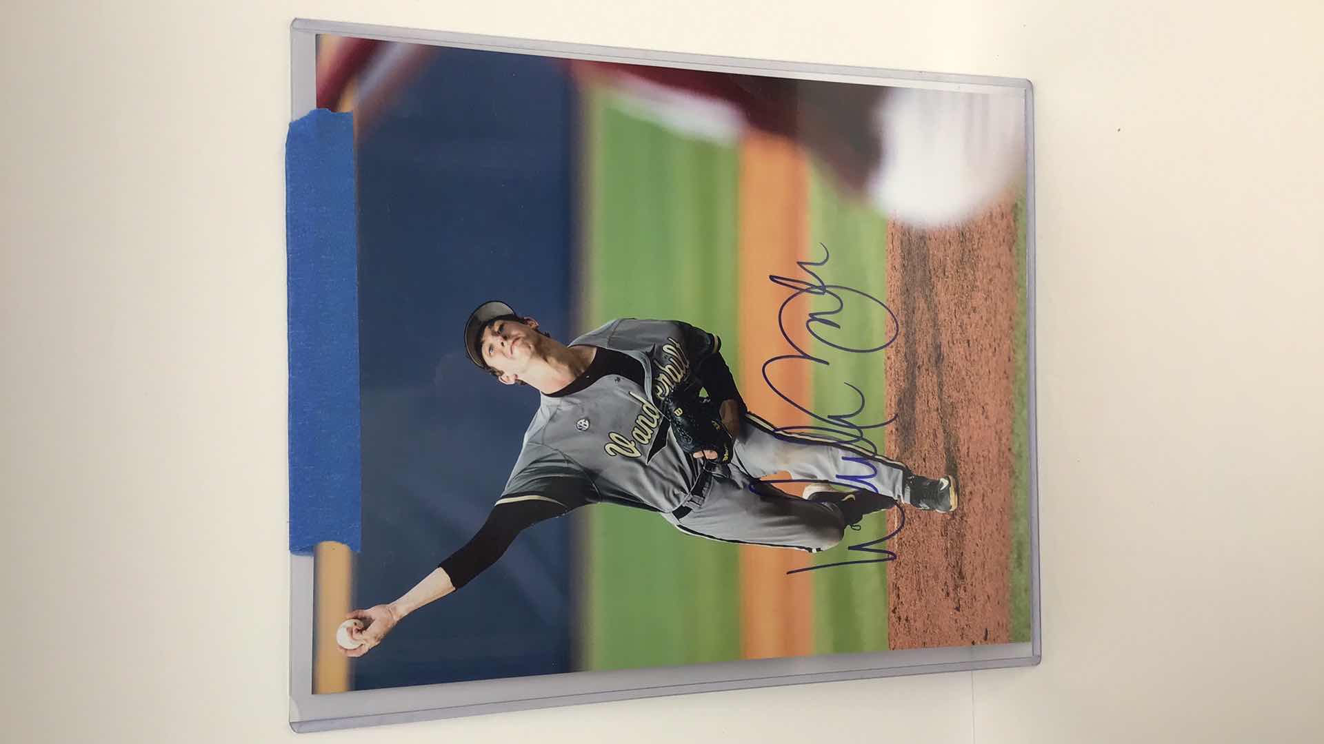 Photo 1 of $150 SIGNED VANDERBILT PITCHER 8X10 PHOTOGRAPH*