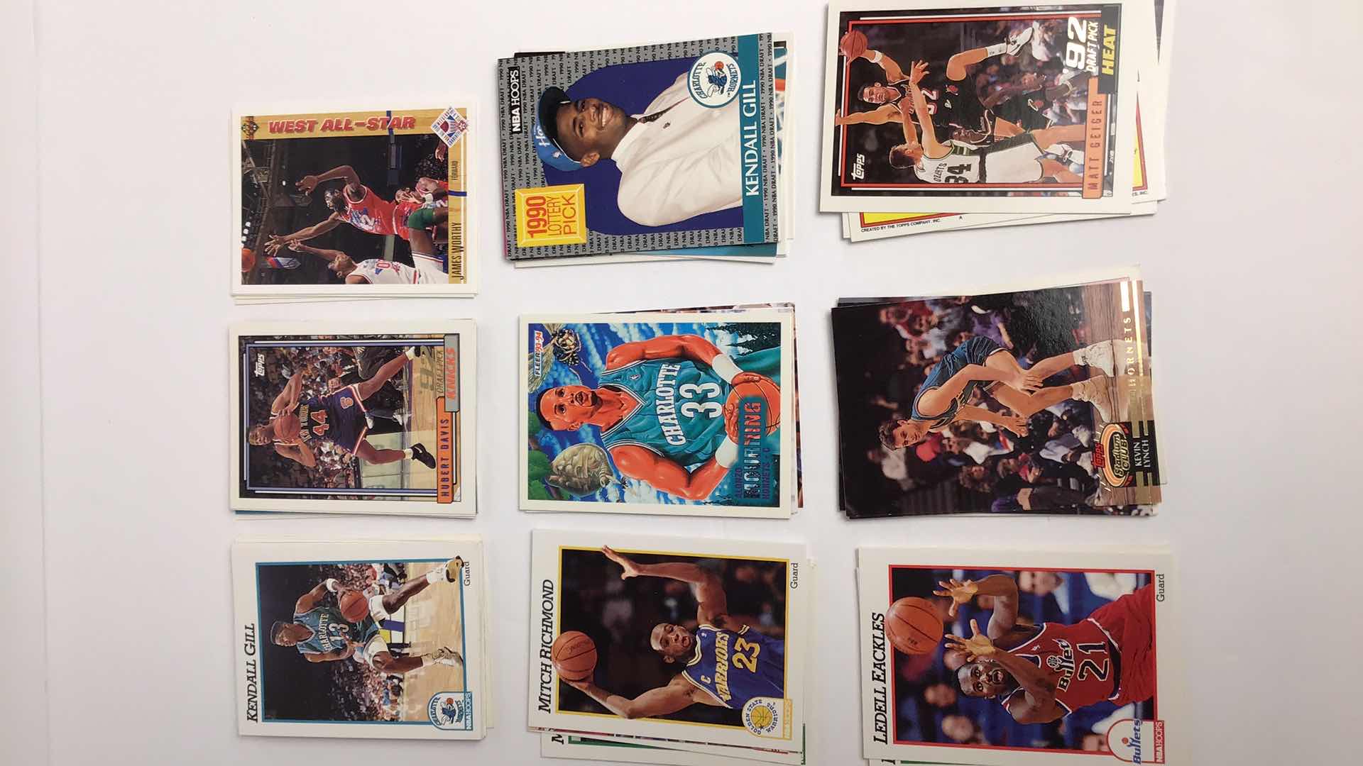 Photo 1 of $100 LOT OF APPROX 120 MISC NBA CARDS 80s-90s TOPPS, SKYBOX, FLEER, UPPER DECK, 1 HOLOGRAM*
