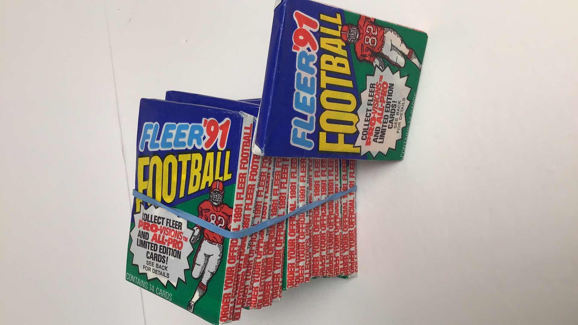 Photo 1 of $100 LOT OF 16 FLEER 91 SEALED FOOTBALL TRADING CARDS*