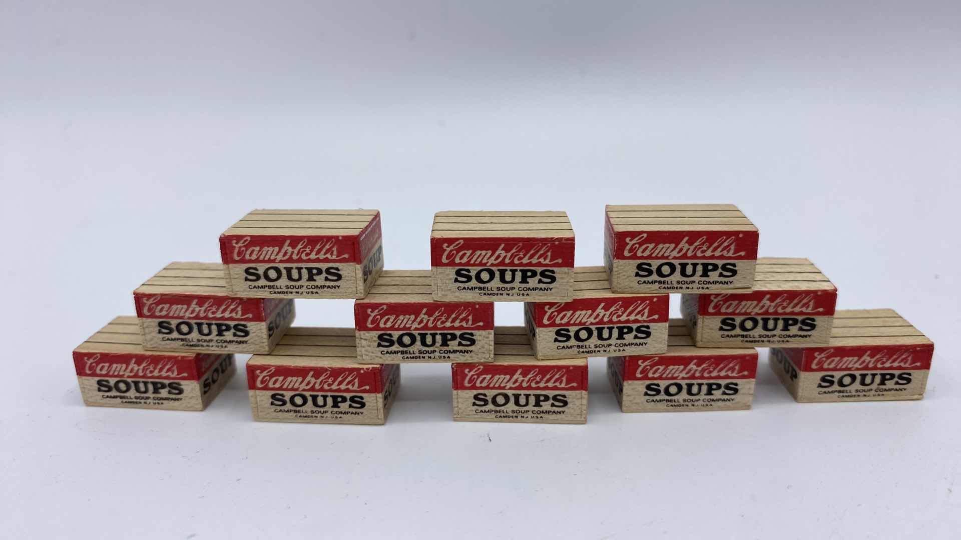 View 7 of DANBURY MINT 1931 CAMPBELL’S SOUP DELIVERY TRUCK DIE 1:24 INCLUDES BOX $150