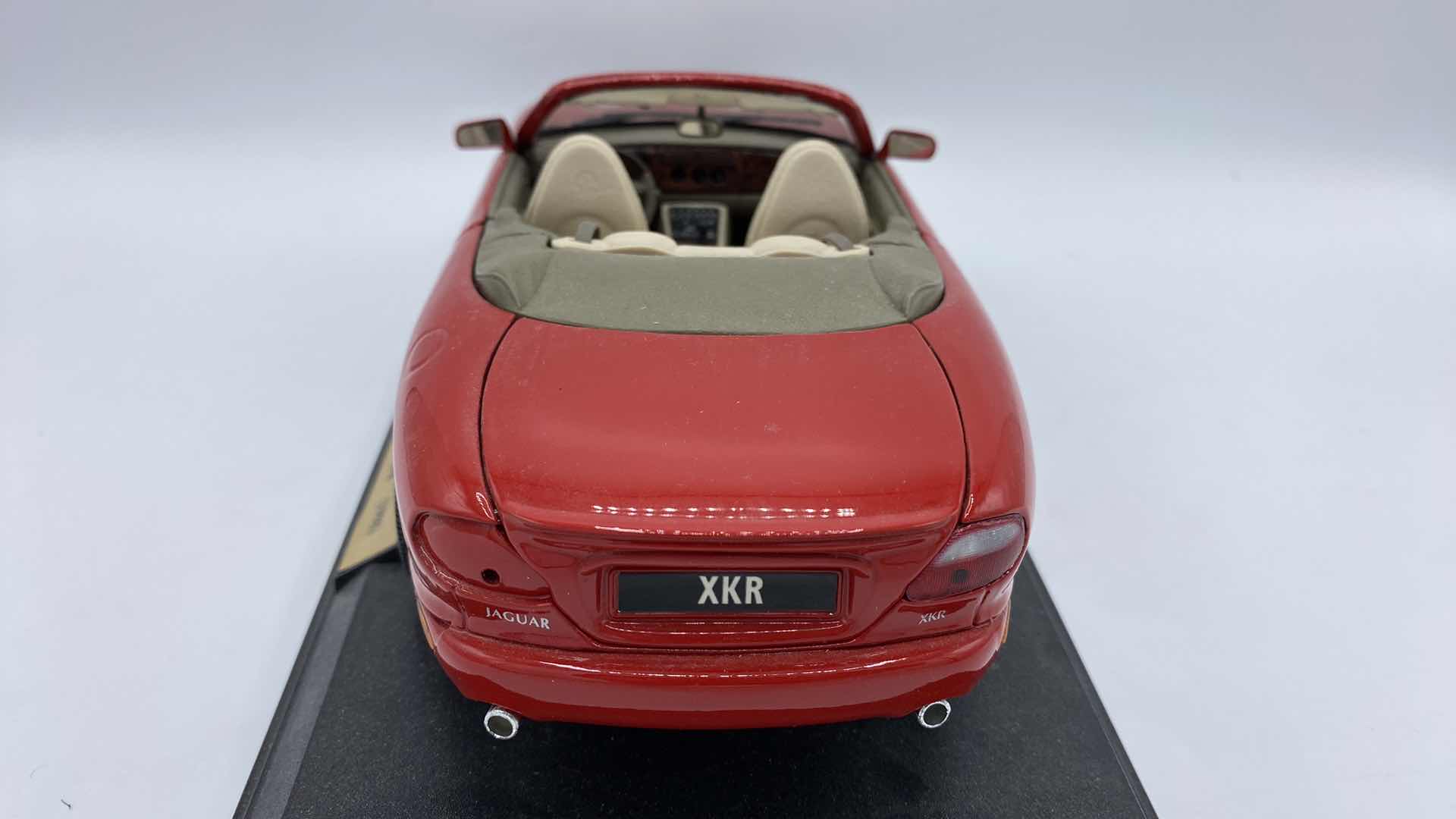 Photo 1 of MAISTO 1998 JAGUAR XKR SCALE 1:18 $100