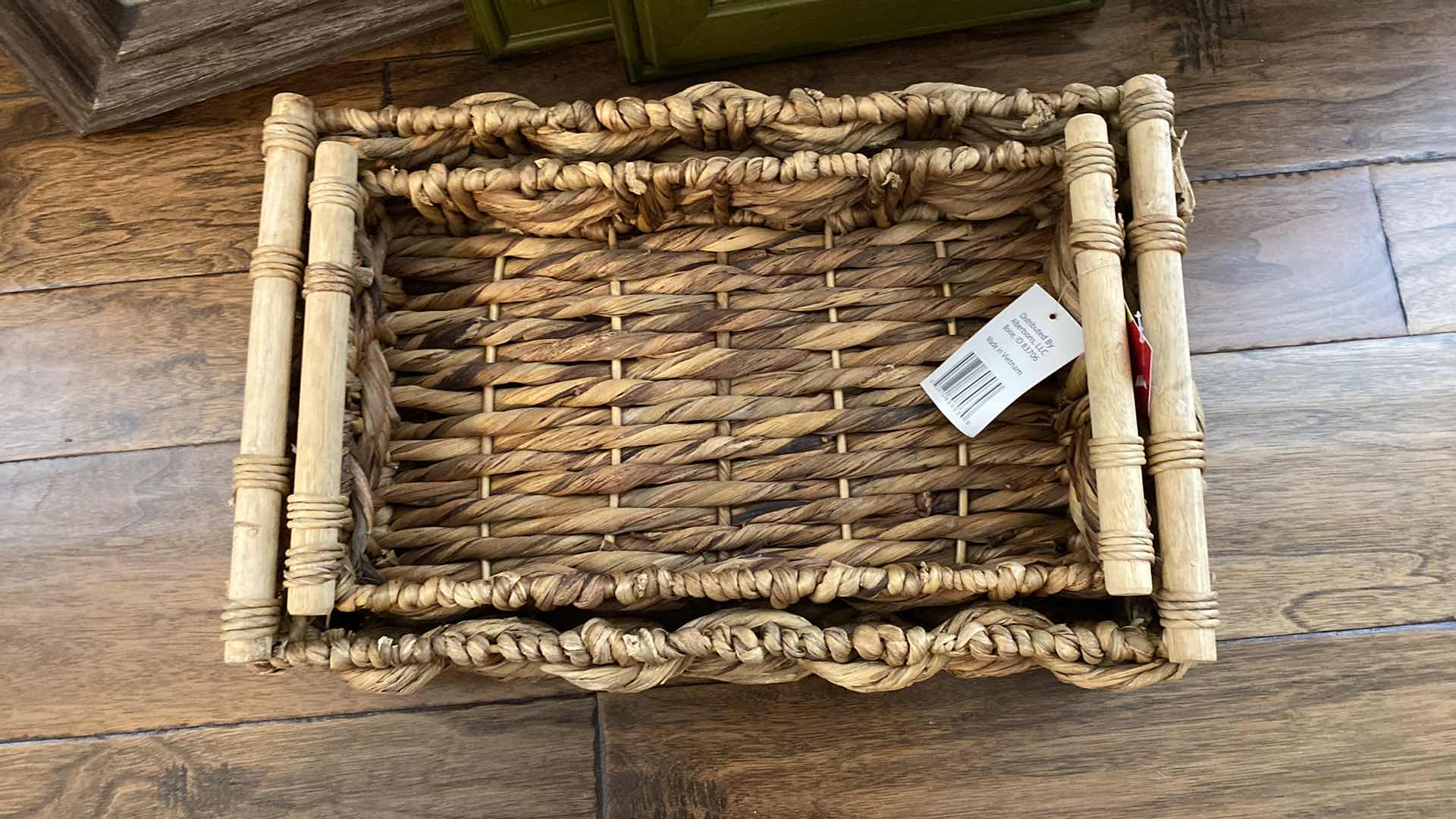 Photo 1 of HOME DECOR BASKETS FRAMES ABD MORE LARGEST FLORAL 12” x 15”