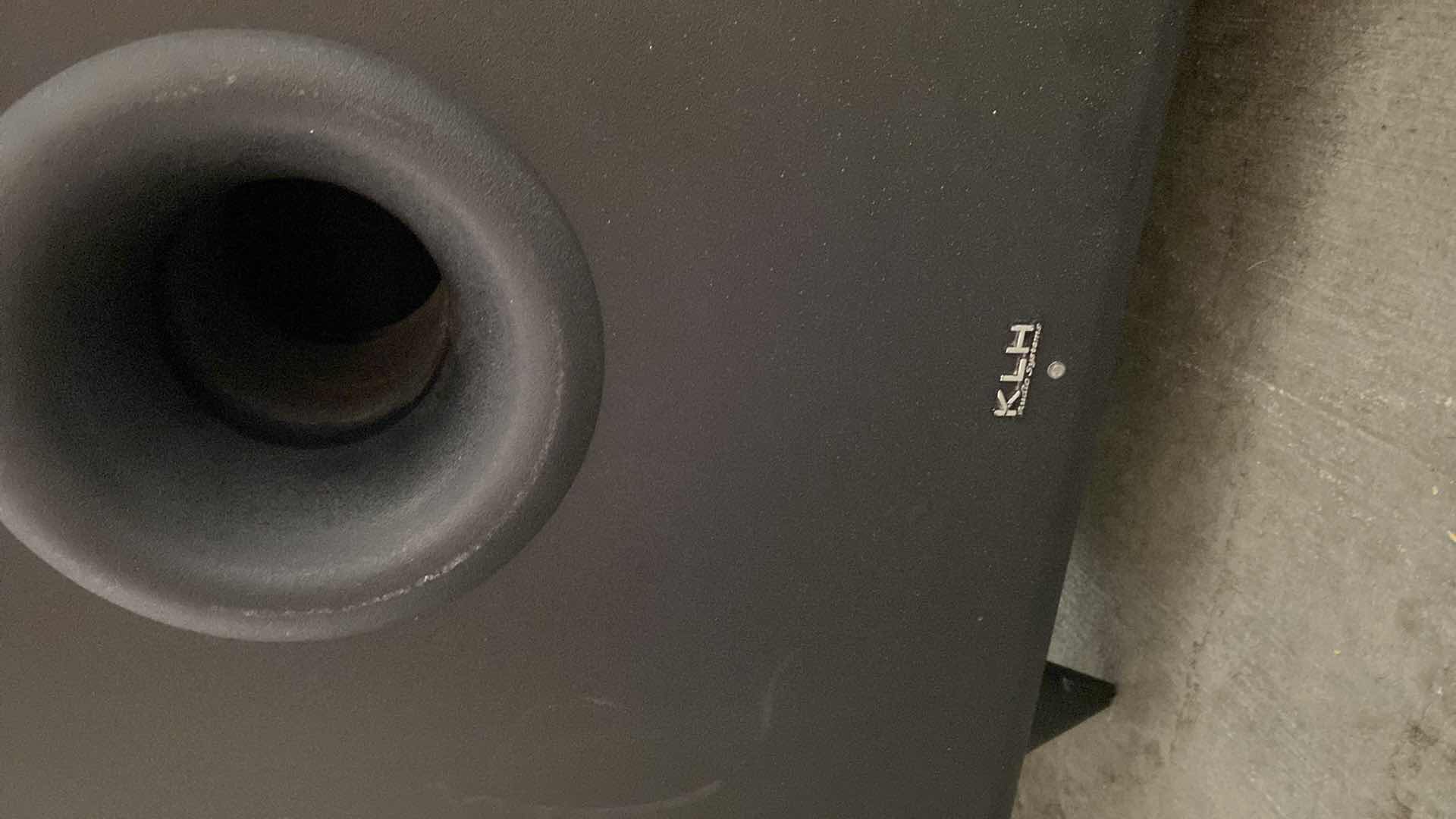 Photo 2 of KLH AMPLIFIED WOOFER 14 1/2“ x 14 1/2“ H 18“
