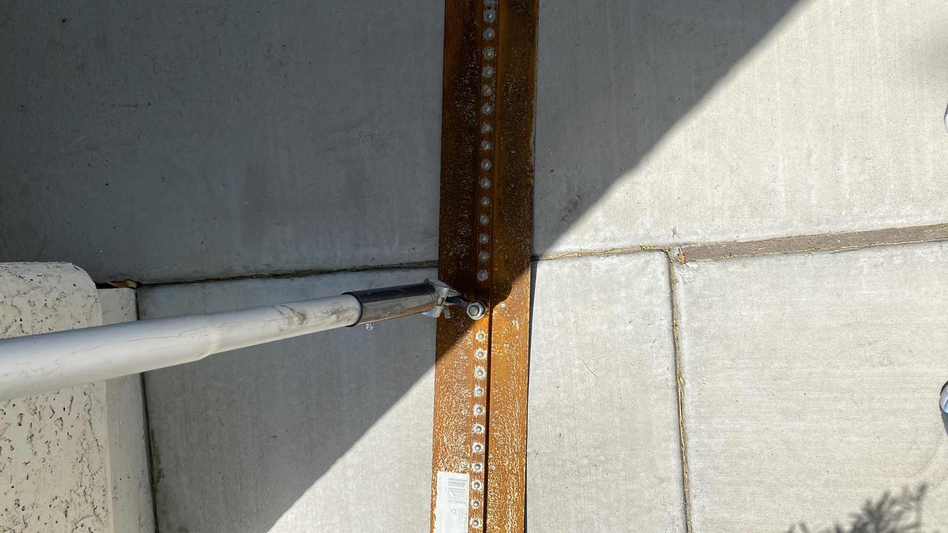 Photo 1 of ANVIL 36” X 5” ROUND ENDED TROWEL