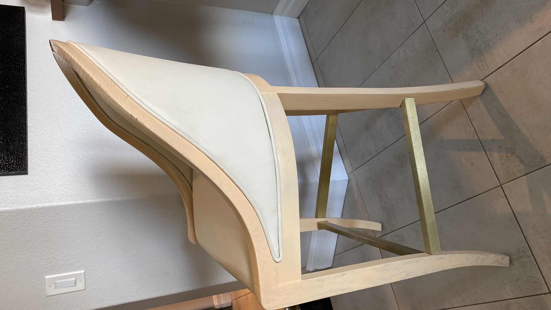 Photo 5 of 4 - CREAM COLOR LEATHER WITH LIGHT WOOD BAR STOOLS FROM THE WYNN - SEAT HEIGHT 31.5”