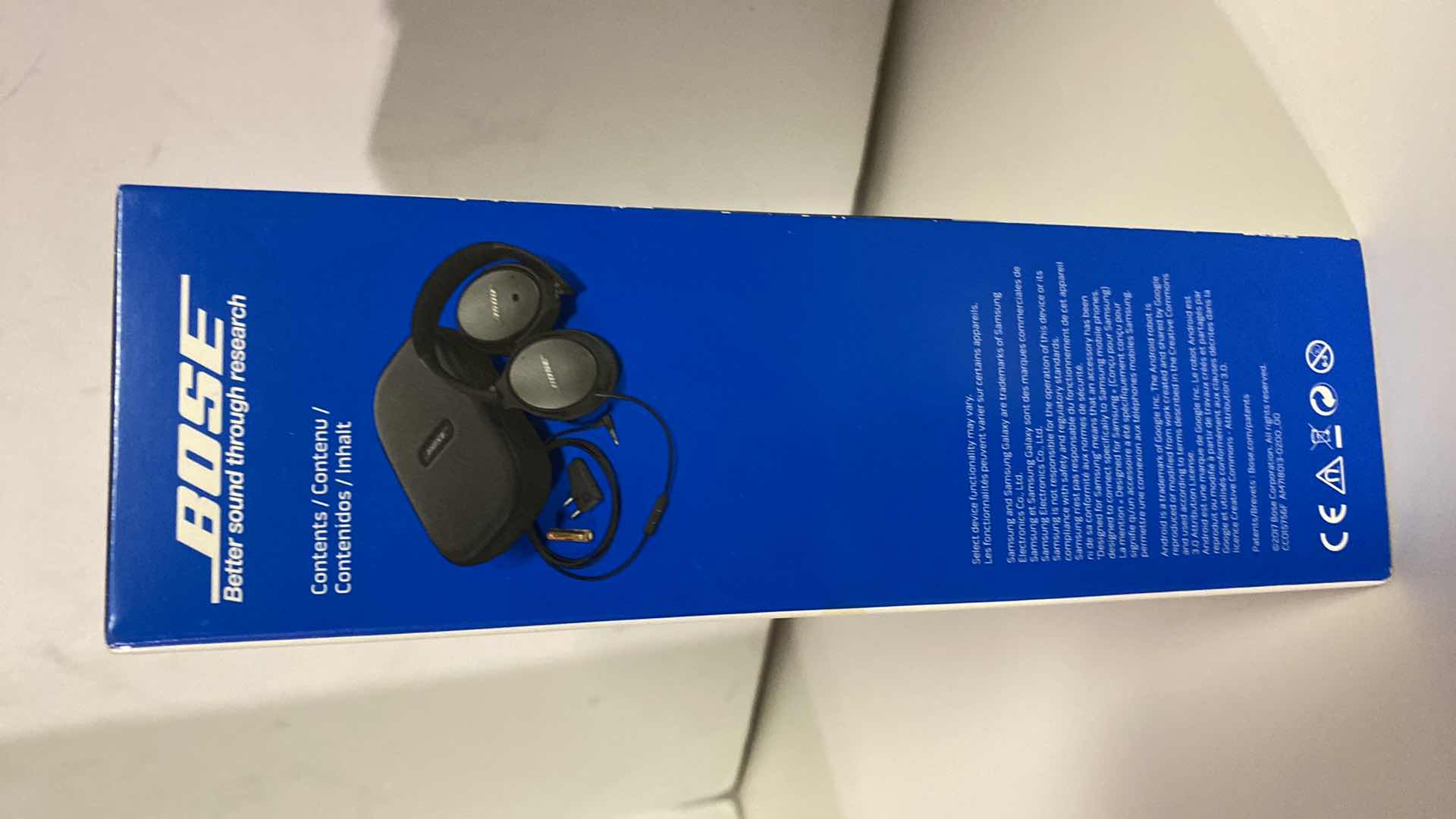 Photo 4 of NEW IN BOX BOSE QUIET COMFORT 25 ACOUSTIC NOISE CANCELLING HEADPHONES