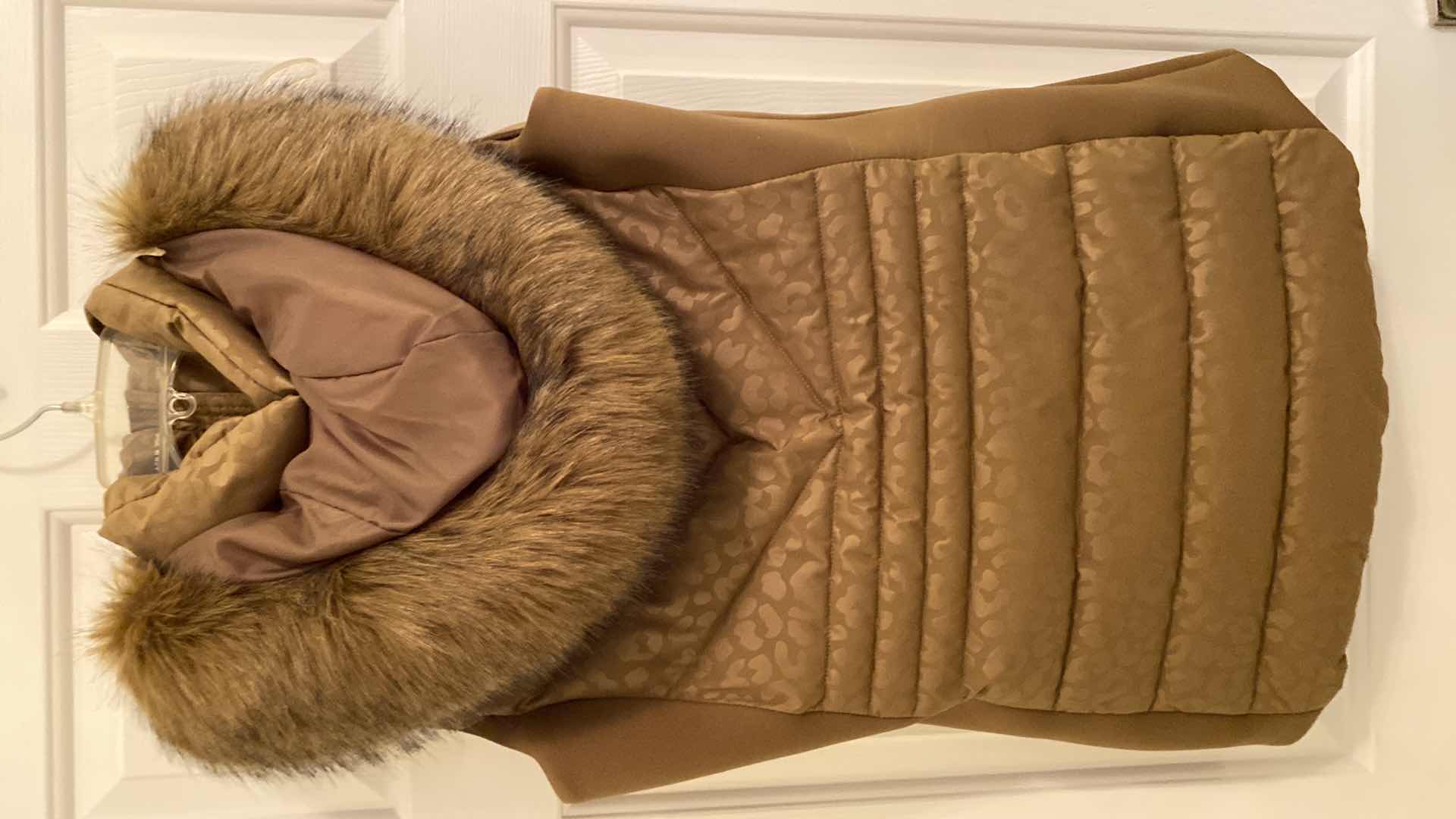 Photo 1 of WOMENS SIZE SMALL GOLD LEOPARD PRINT WITH SCUBA SIDES MICHAEL KORS VEST WITH REMOVEABLE HOOD, FITS LIKE A MEDIUM