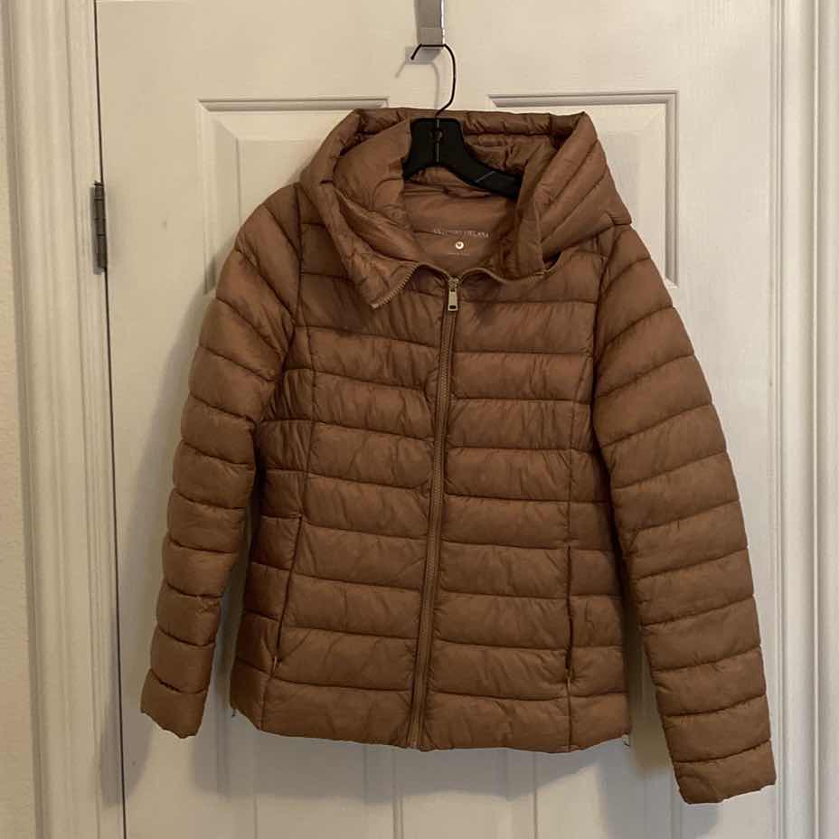 Photo 1 of WOMENS SIZE MEDIUM ANTONIO MELANI HOODED PUFFER JACKET FROM DILLARDS