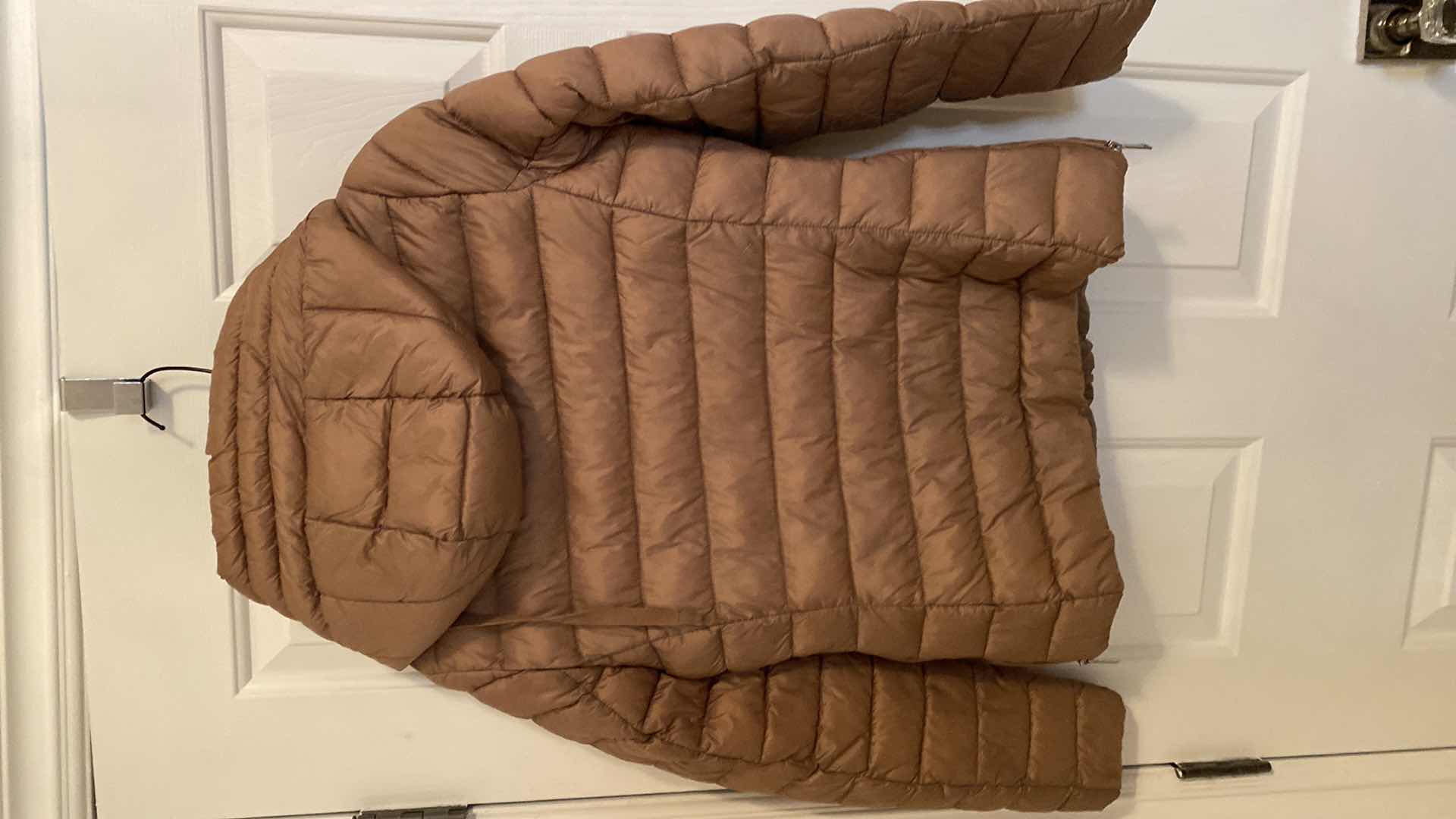 Photo 4 of WOMENS SIZE MEDIUM ANTONIO MELANI HOODED PUFFER JACKET FROM DILLARDS