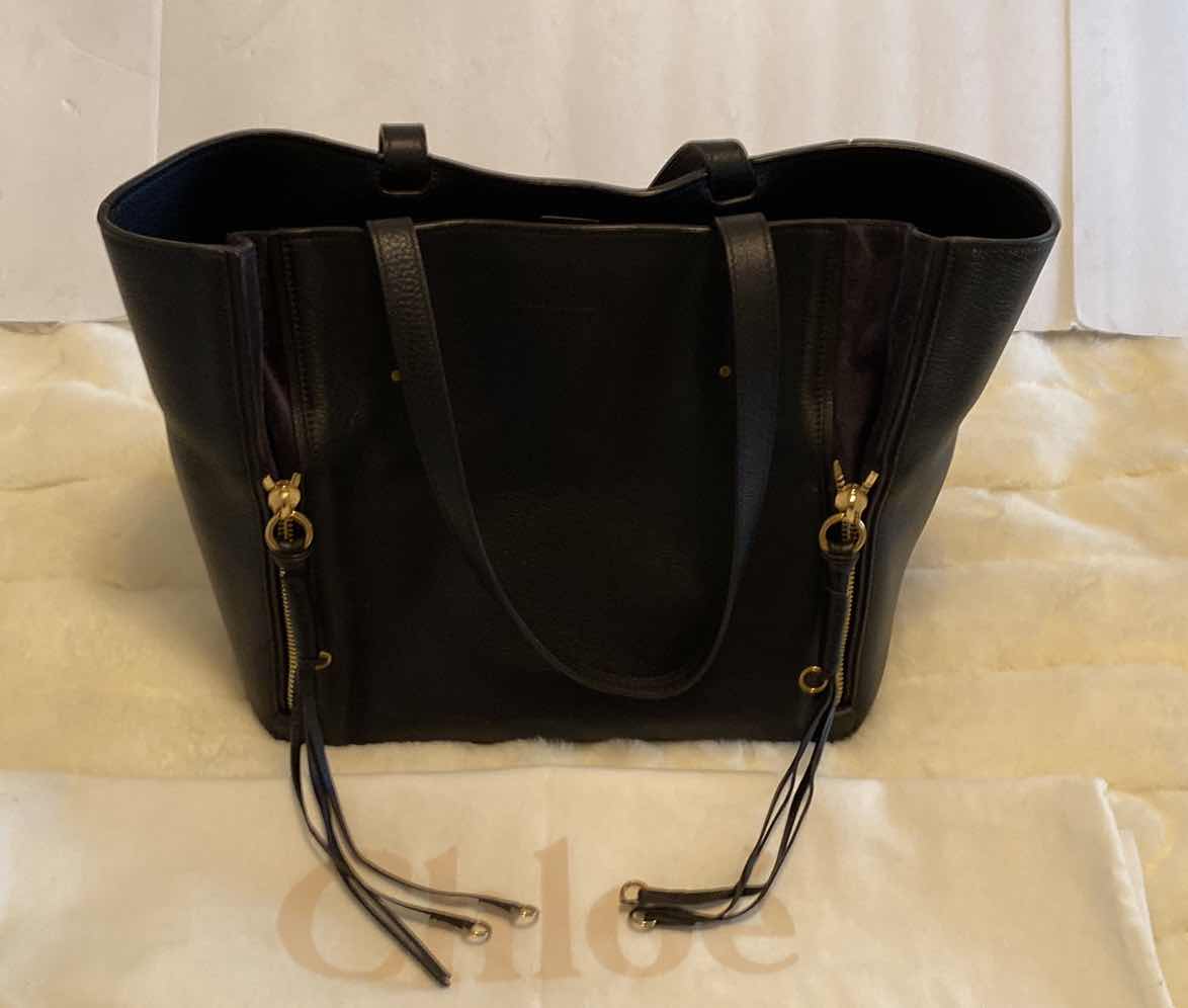 Photo 4 of AUTHENTIC CHLOE SINGLE SIZE MILO BLACK LEATHER & SUEDE TOTE - LIKE NEW- FINAL SALE - NOT RETURNABLE 13” X 7” H 11” NOT INCLUDING HANDLES, INCLUDES PELKIN PINK FELT ORGANIZER