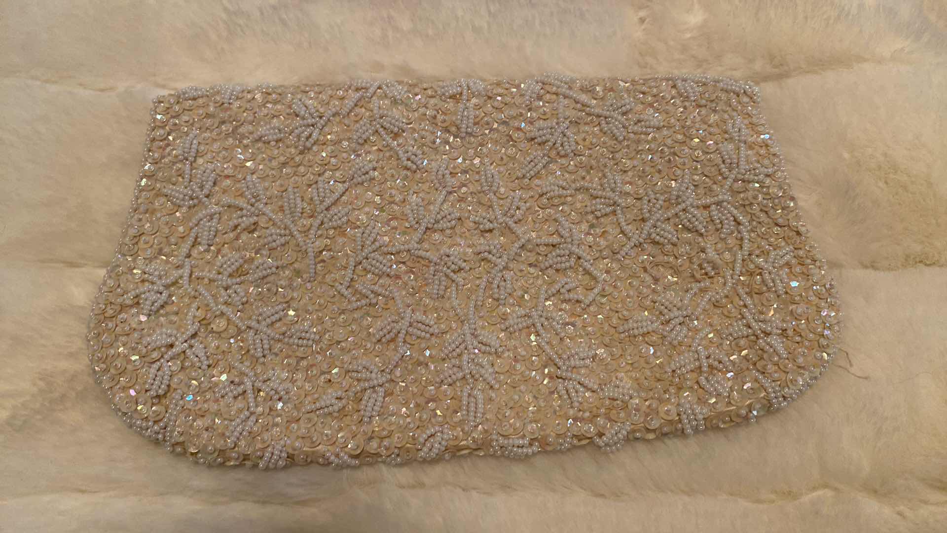 Photo 3 of VINTAGE 1940’s SEQUIN AND BEADED CLUTCH 9 1/4” X 5 1/2” AND PEARLS NECKLACE (NECKLACE NEEDS RESTRINGING)