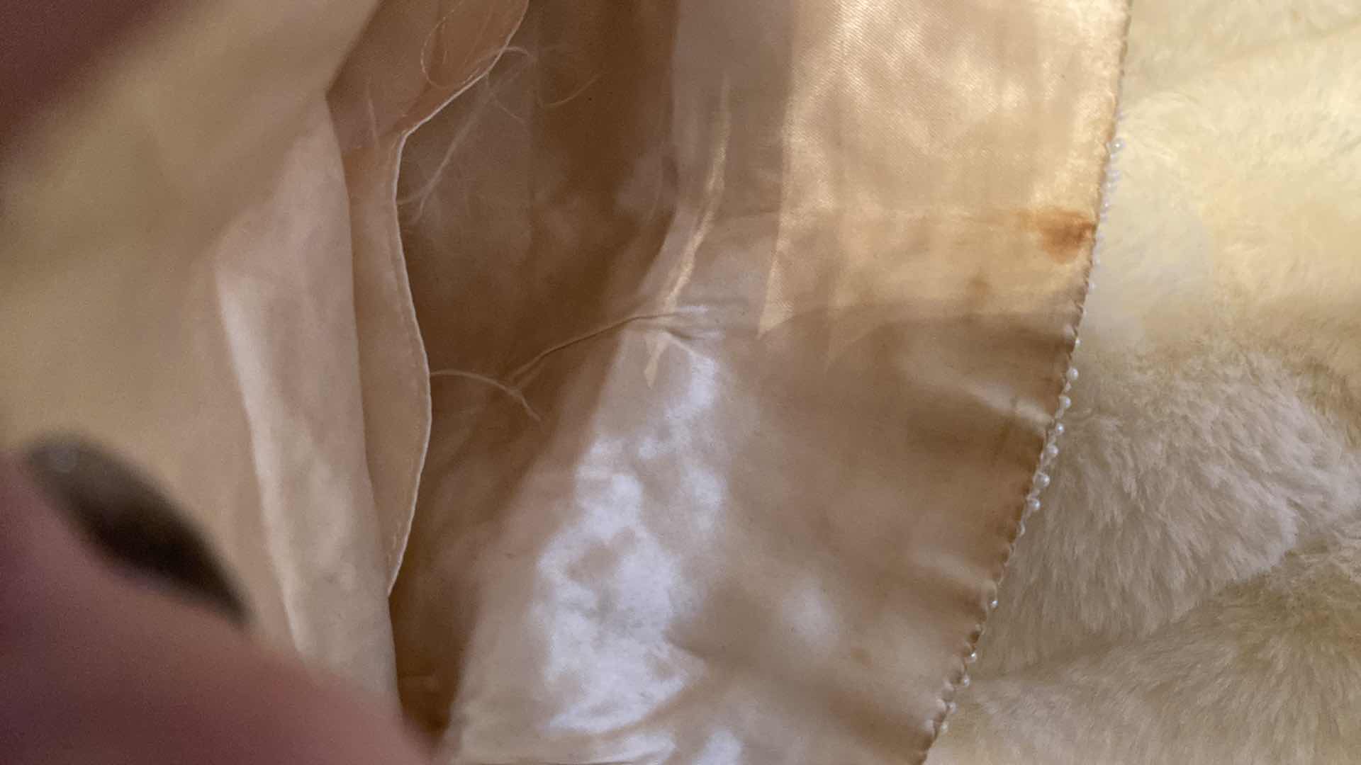 Photo 5 of VINTAGE 1940’s SEQUIN AND BEADED CLUTCH 9 1/4” X 5 1/2” AND PEARLS NECKLACE (NECKLACE NEEDS RESTRINGING)