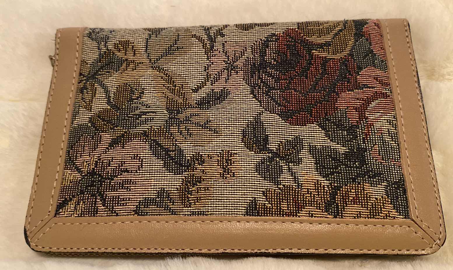 Photo 1 of VINTAGE THE FRENCH COMPANY MANICURE KIT