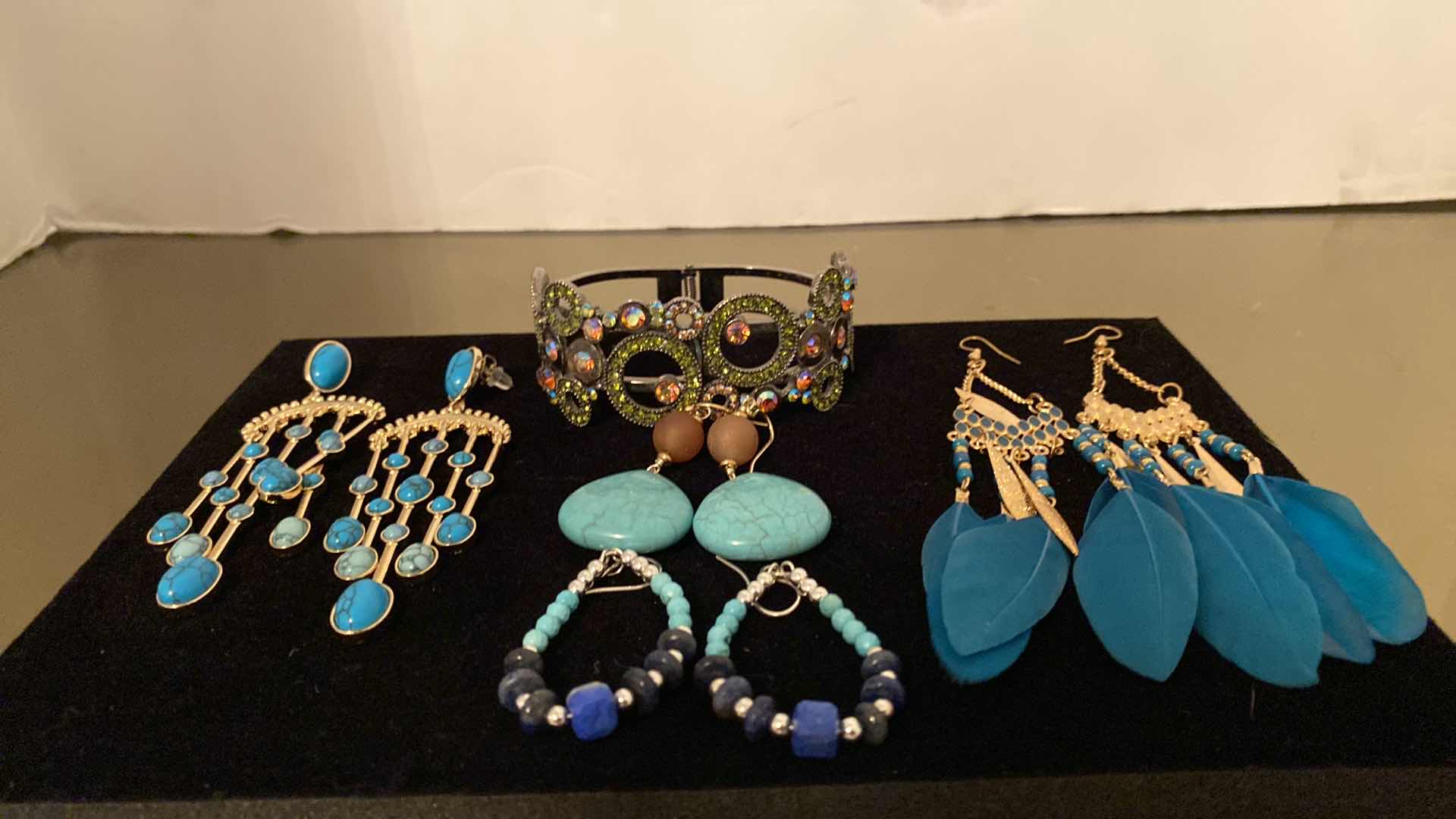 Photo 1 of COSTUME JEWELRY- NON-RETURNABLE FINAL SALE (EARRINGS IN MIDDLE ARE TURQUOISE FROM DILLARDS