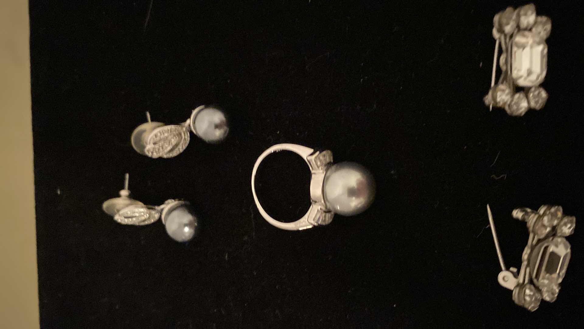 Photo 4 of COSTUME JEWELRY NON RETURNABLE FINAL SALE