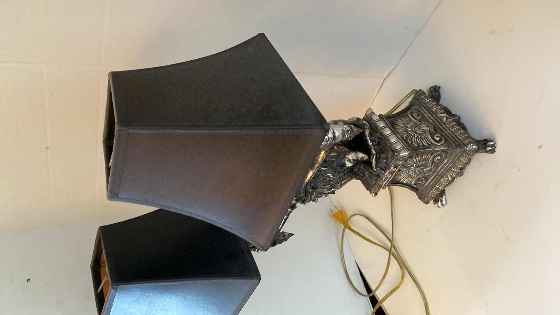 Photo 3 of ORNATE RESIN LION TABLE LAMP H 22”