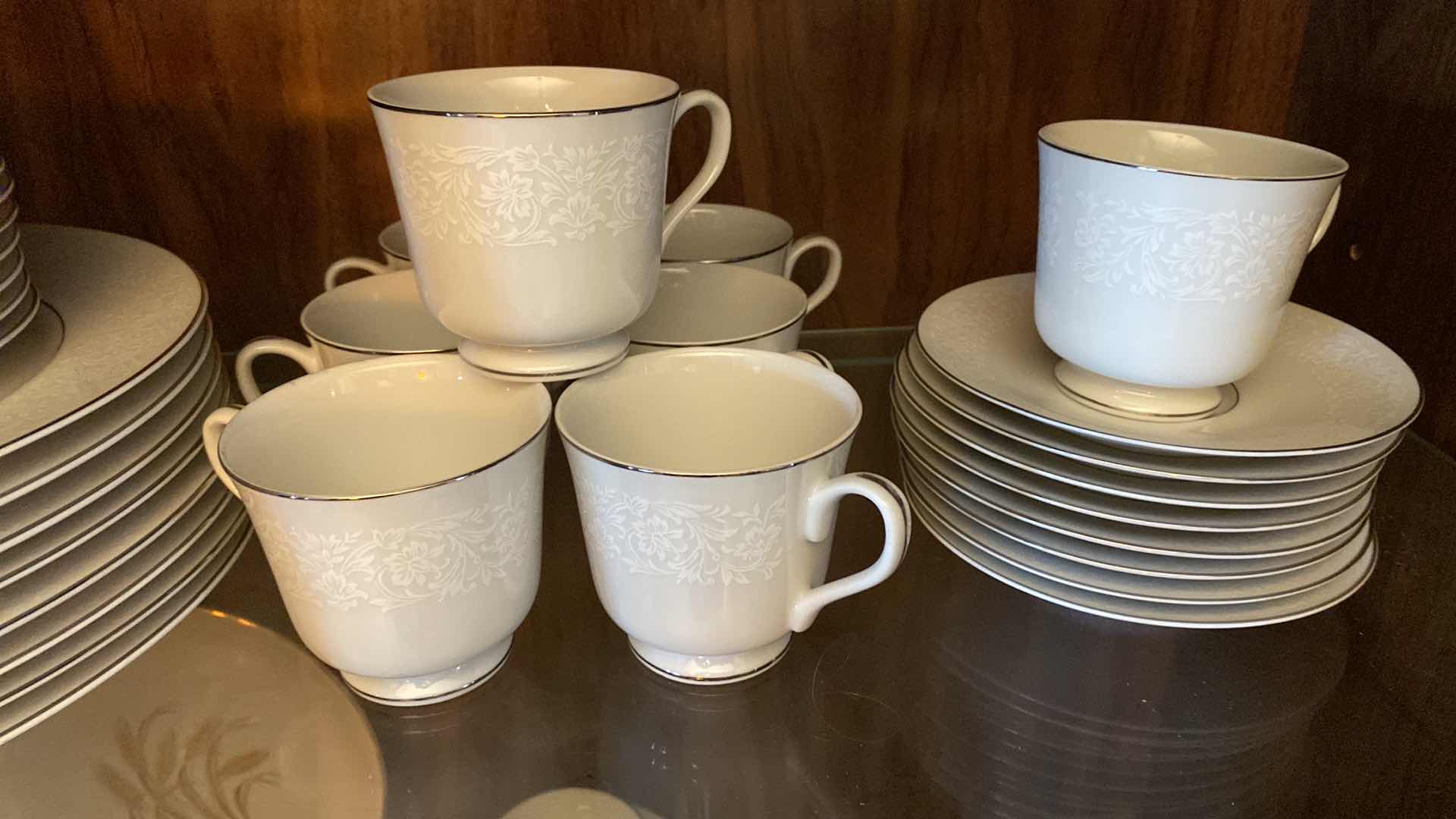 Photo 3 of 32PCS- CONCERTO GRACE FINE CHINA FROM JAPAN (SOME CHIPS ON CHINA)