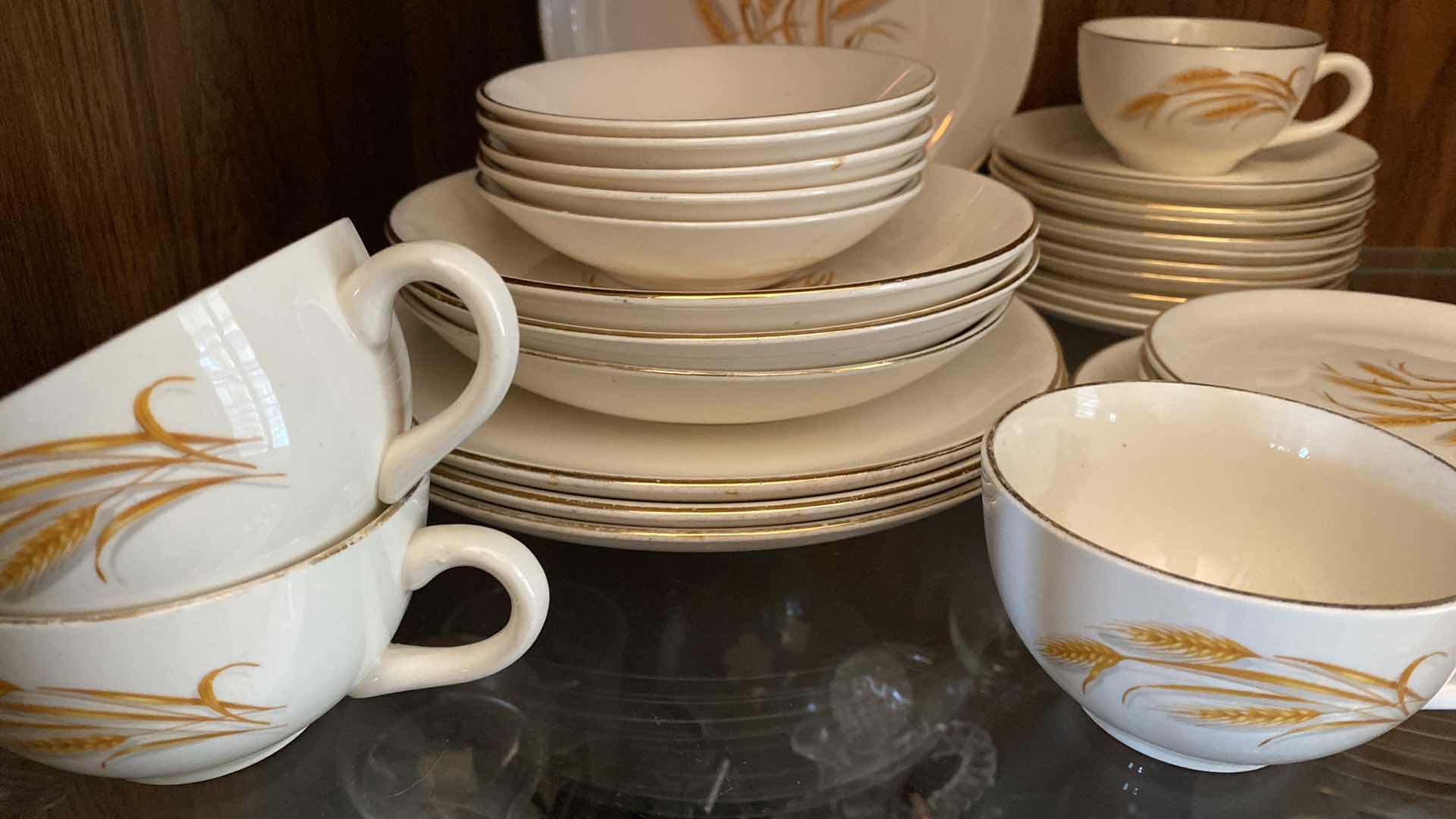 Photo 1 of 31PCS-VINTAGE HOMER LAUGHLIN GOLDEN WHEAT 22K GOLD TRIM CHINA