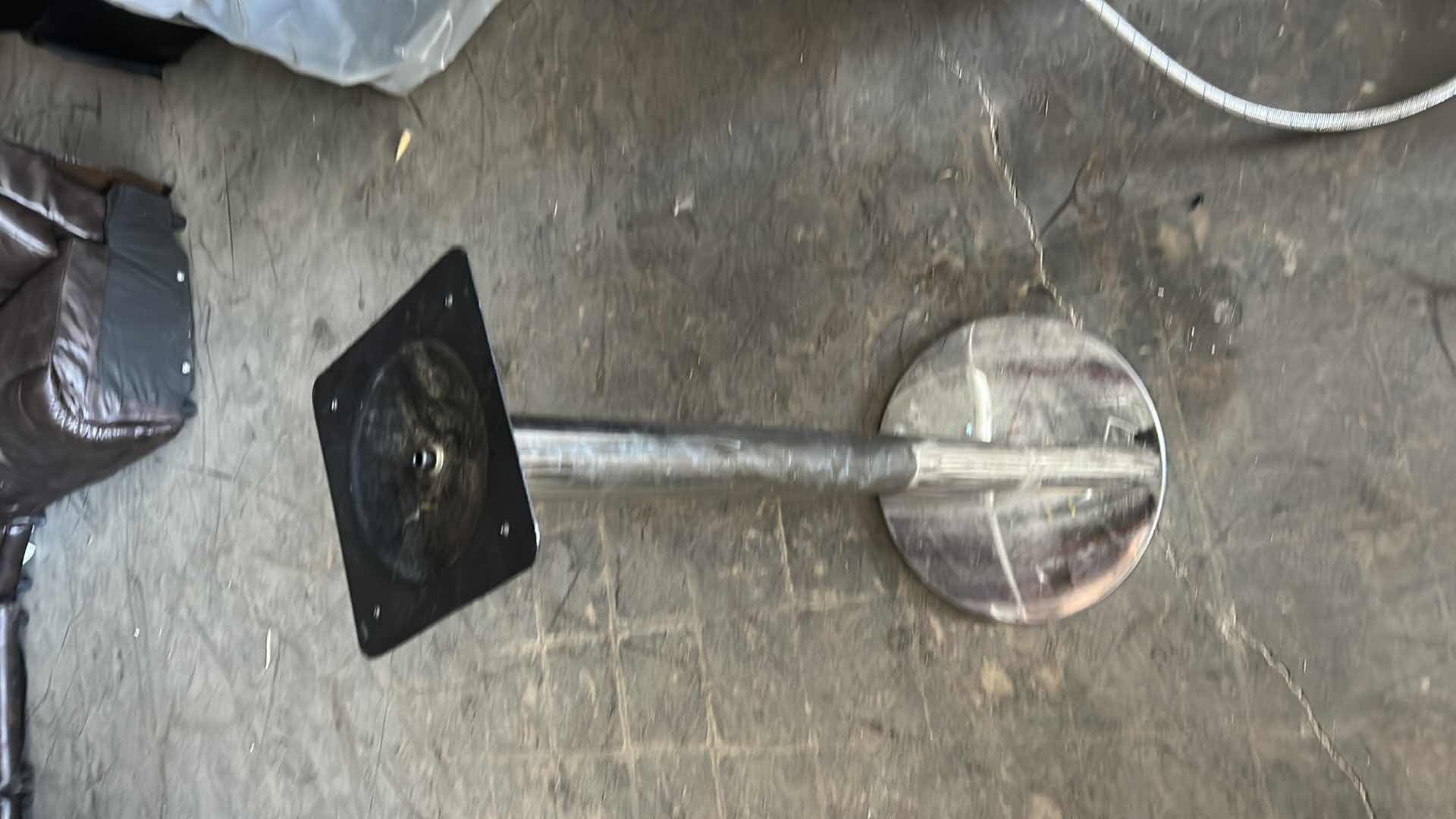 Photo 1 of TABLE BASE WITH GLASS TOP H 38.5” GLASS 24” ROUND