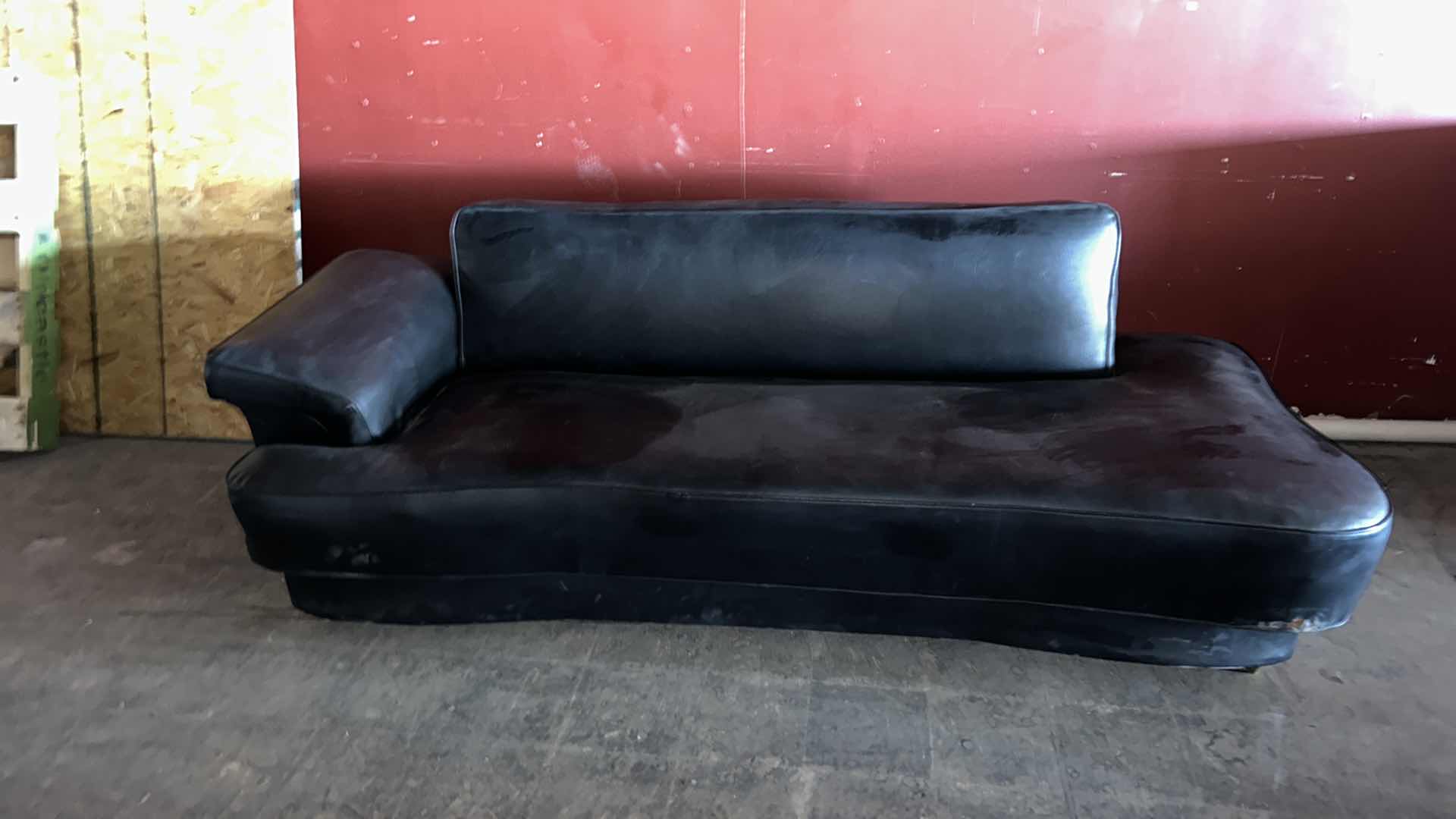 Photo 1 of 7.5’ SOFA