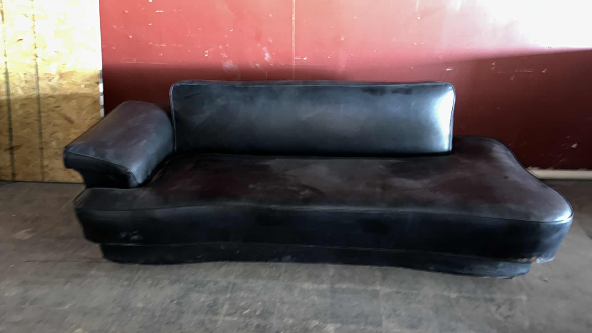 Photo 1 of 7.5’ SOFA