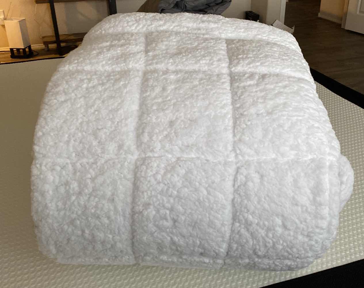 Photo 1 of KING SIZE SHERPA STYLE MATTRESS PAD