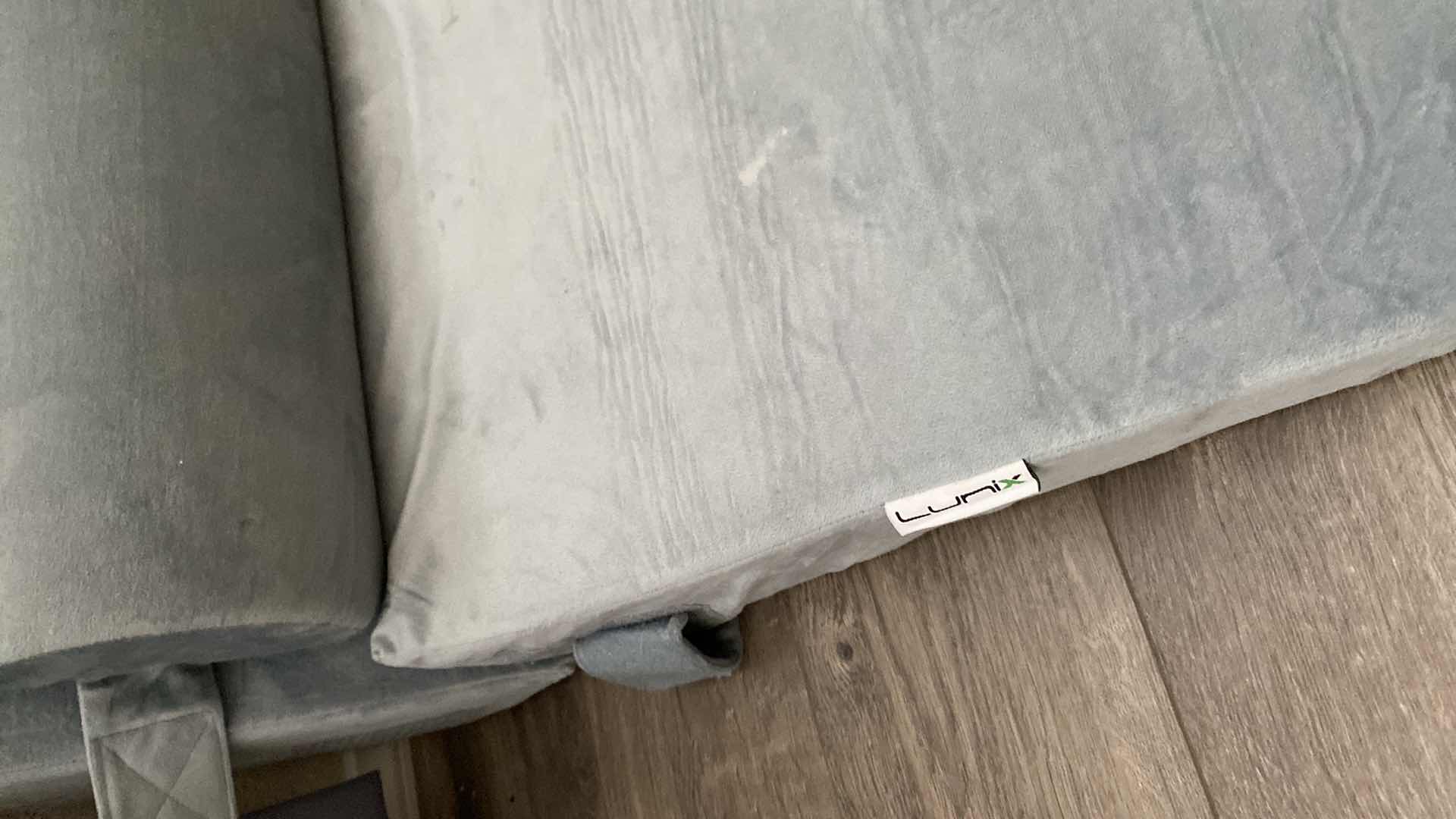 Photo 3 of LUNIX BED PILLOW