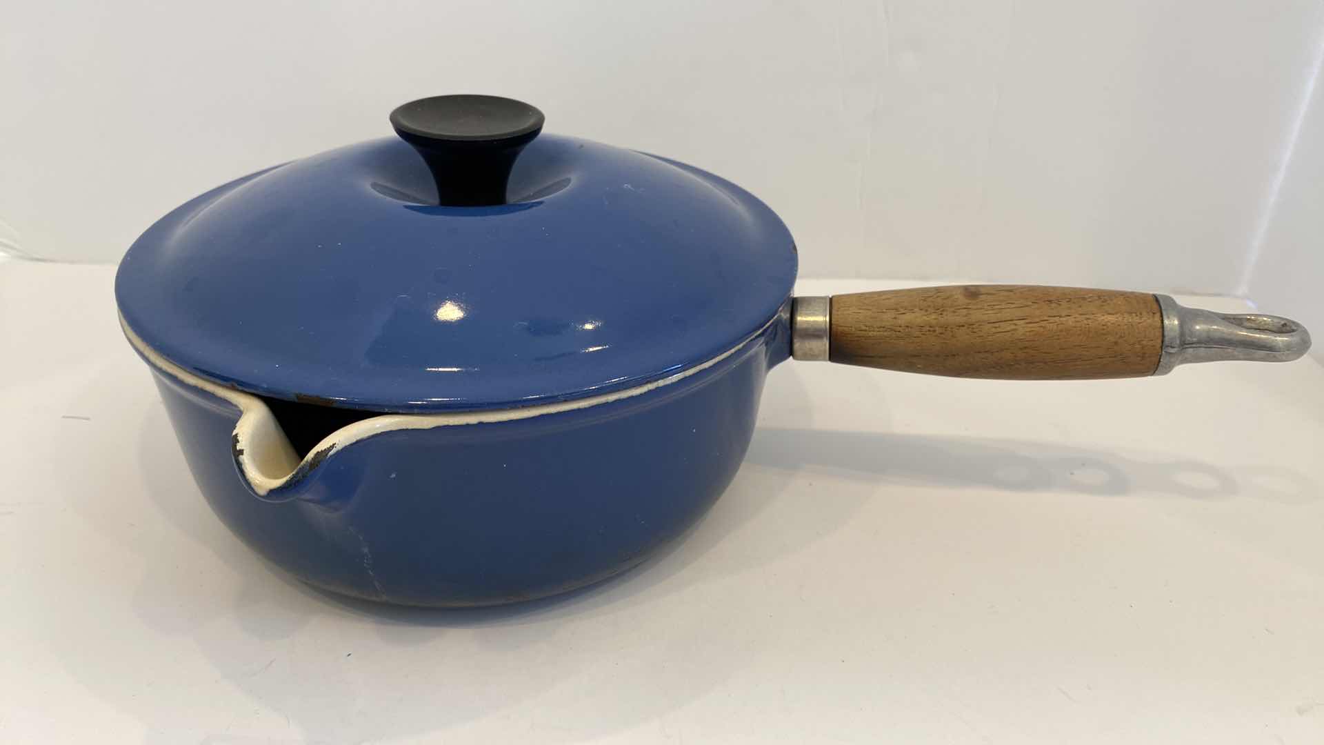 Photo 1 of CONTENTS KITCHEN CABINET SHELF LE CREUSET COVERED SAUCEPAN