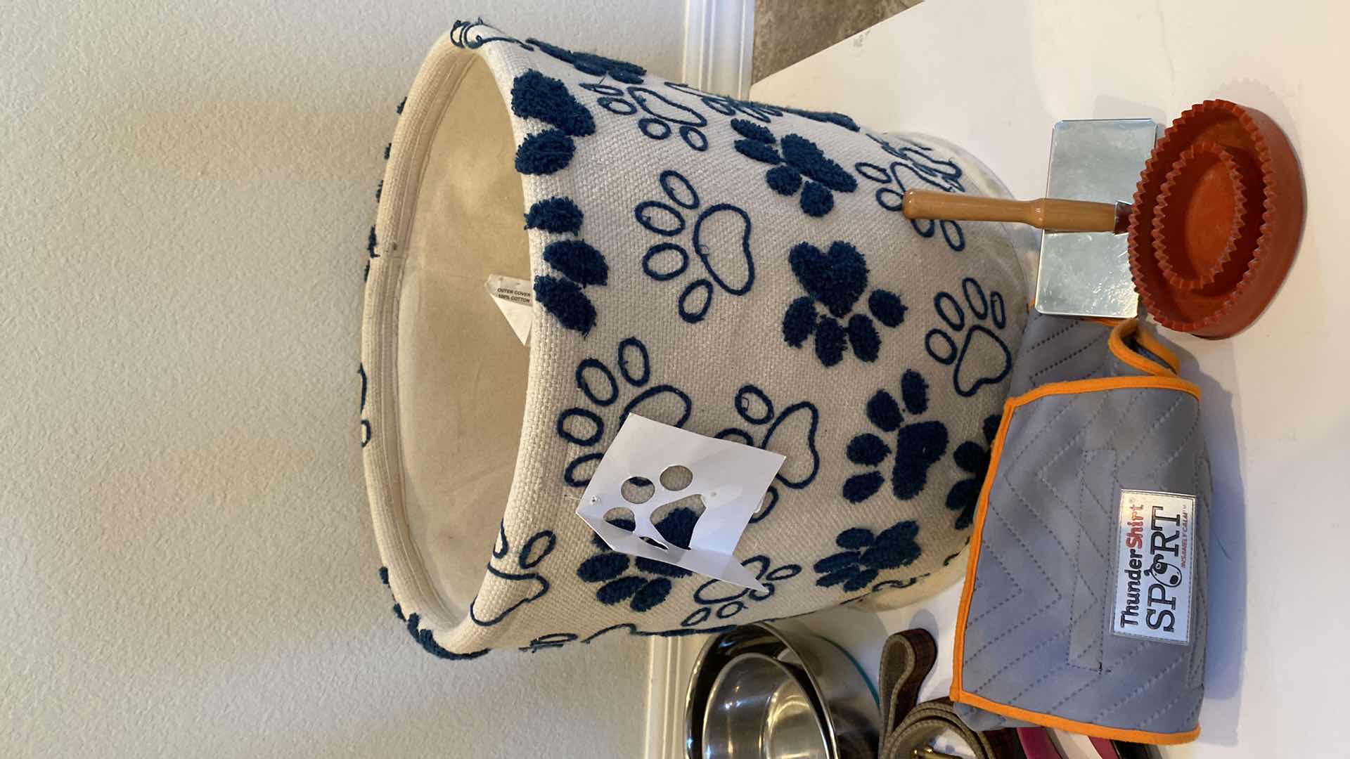 Photo 2 of DOG ASSORTMENT