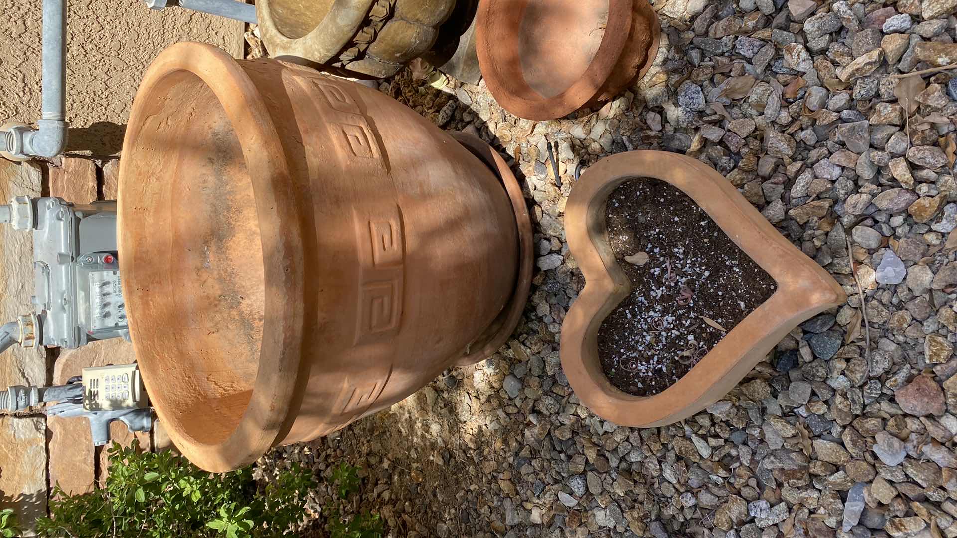 Photo 1 of 4 CLAY POTS LARGEST 22” x 21”