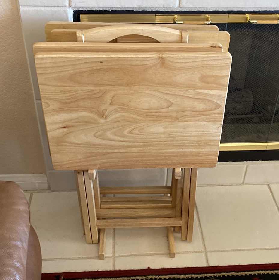Photo 1 of MAPLE TV TRAYS SET OF 4 ON STAND