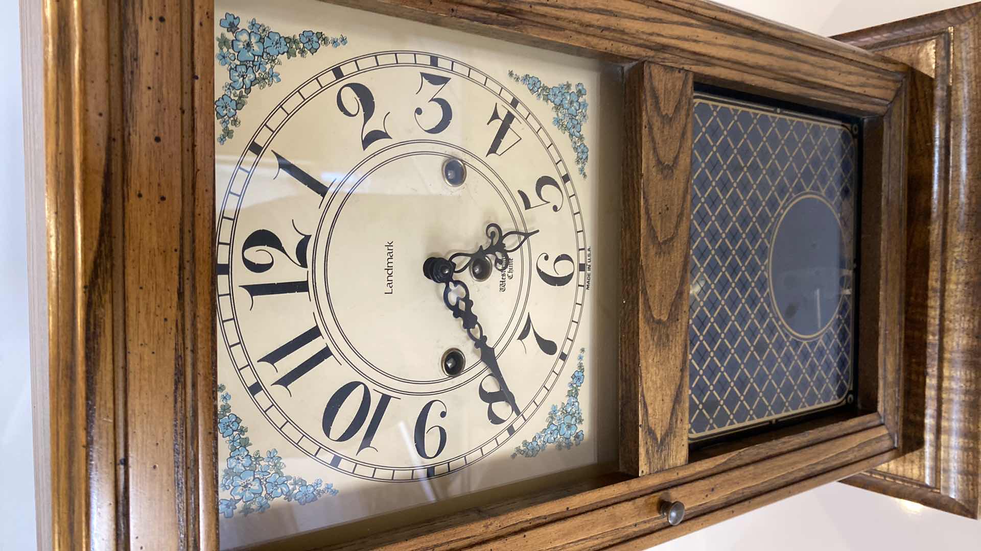 Photo 1 of LANDMARK WESTMINSTER CHIME MANTLE CLOCK 13 1/2” x 21 1/2”