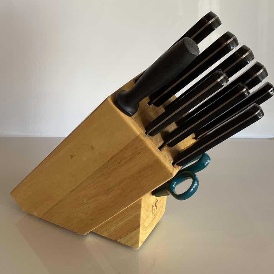 Photo 1 of JA HENCKLS INTERNATIONAL KNIFE SET