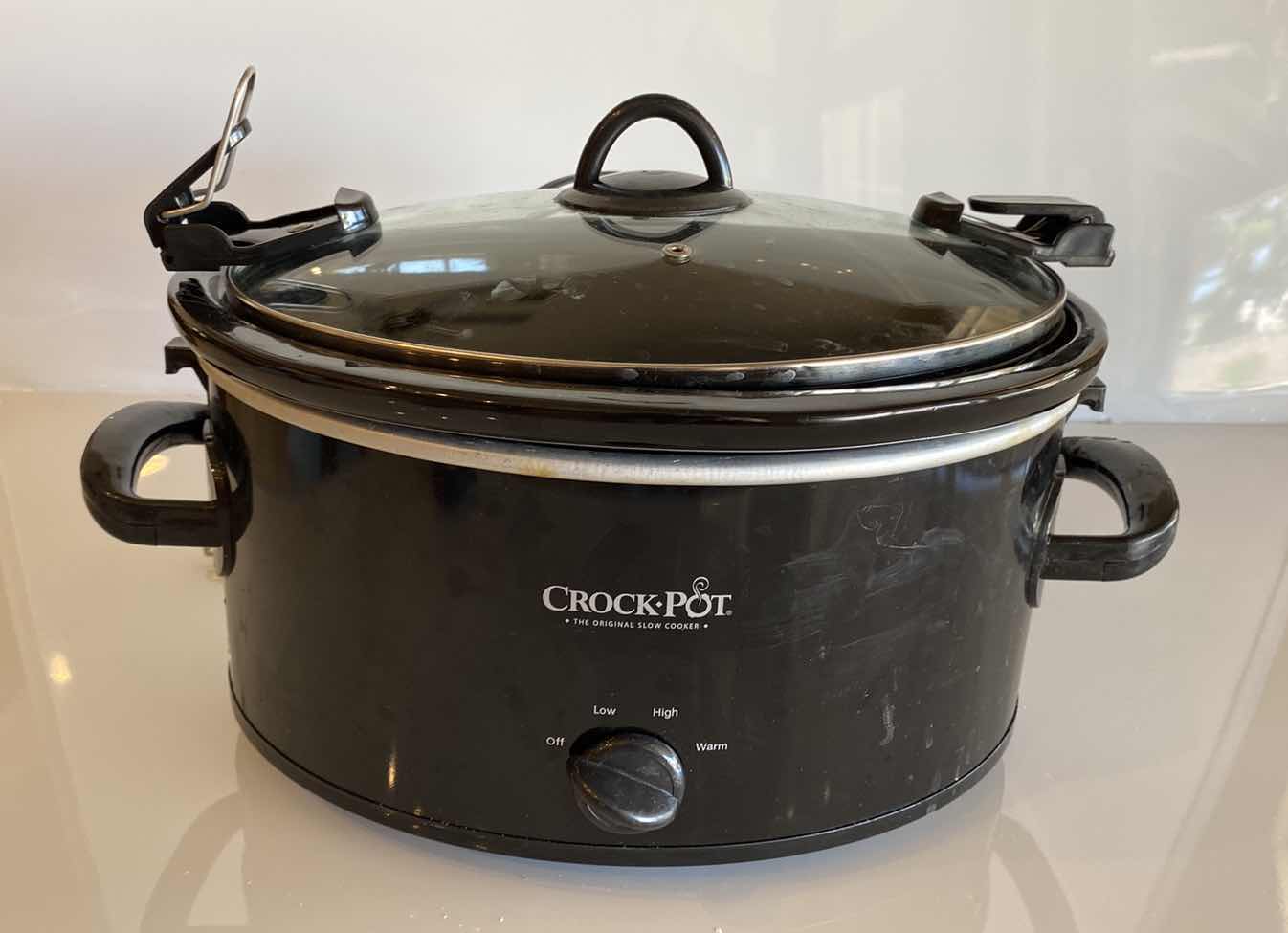 Photo 1 of CROCK POT