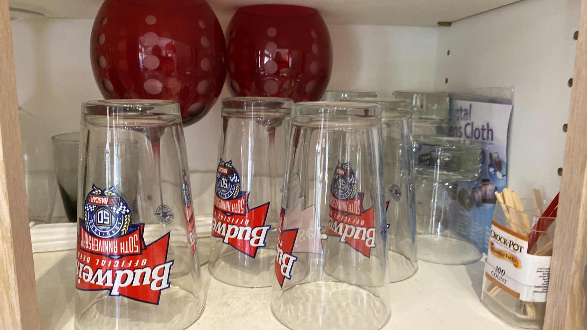 Photo 7 of CONTENTS OF KITCHEN CABINET GLASSWARE