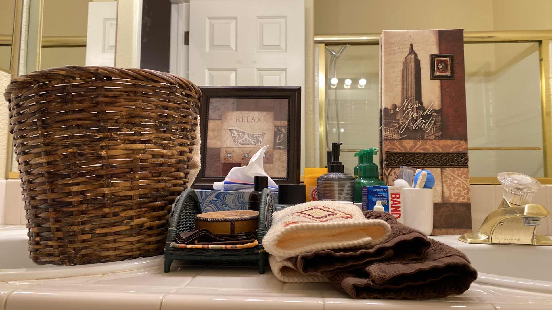 Photo 1 of BATHROOM ASSORTMENT