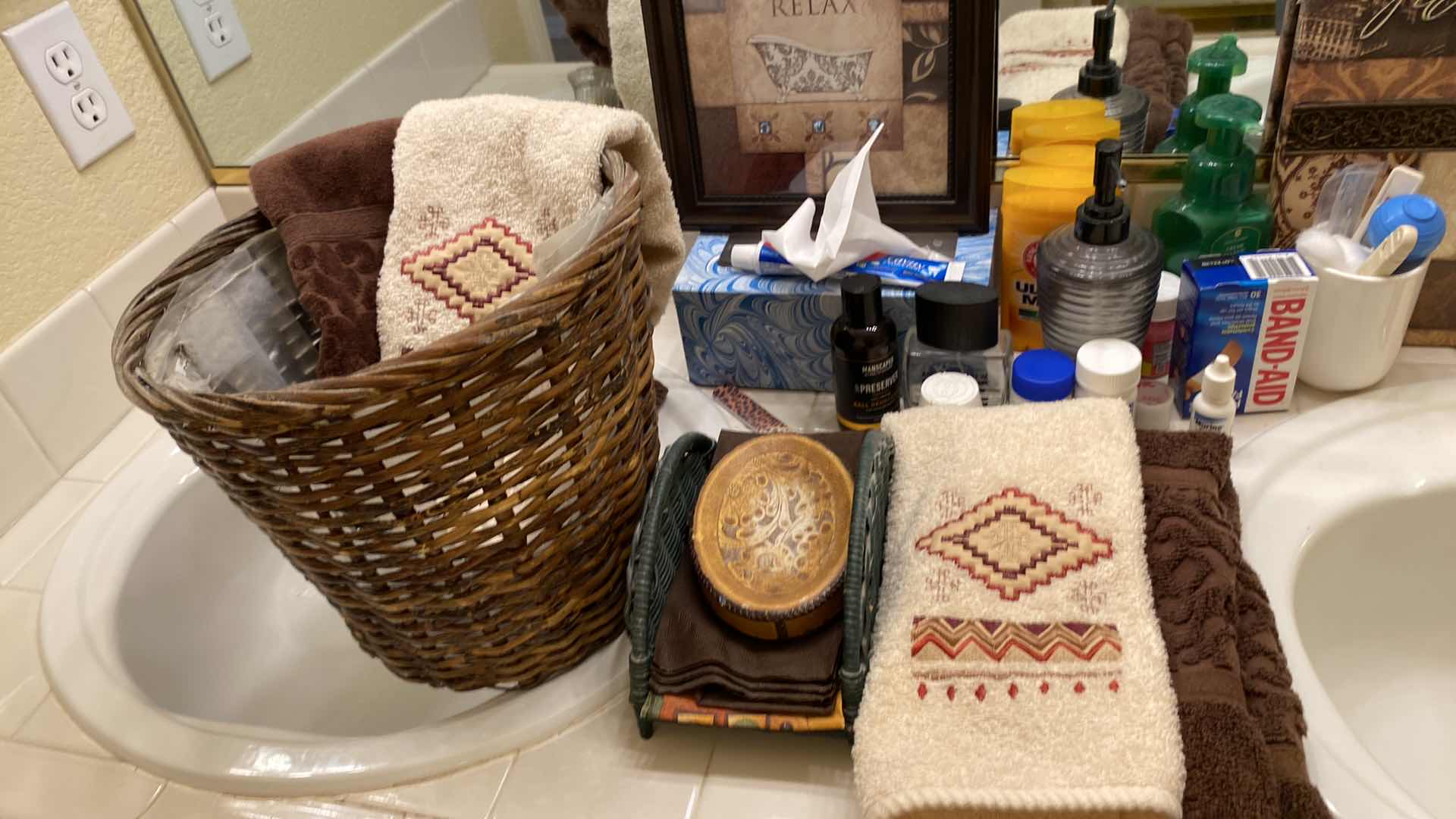 Photo 1 of BATHROOM ASSORTMENT